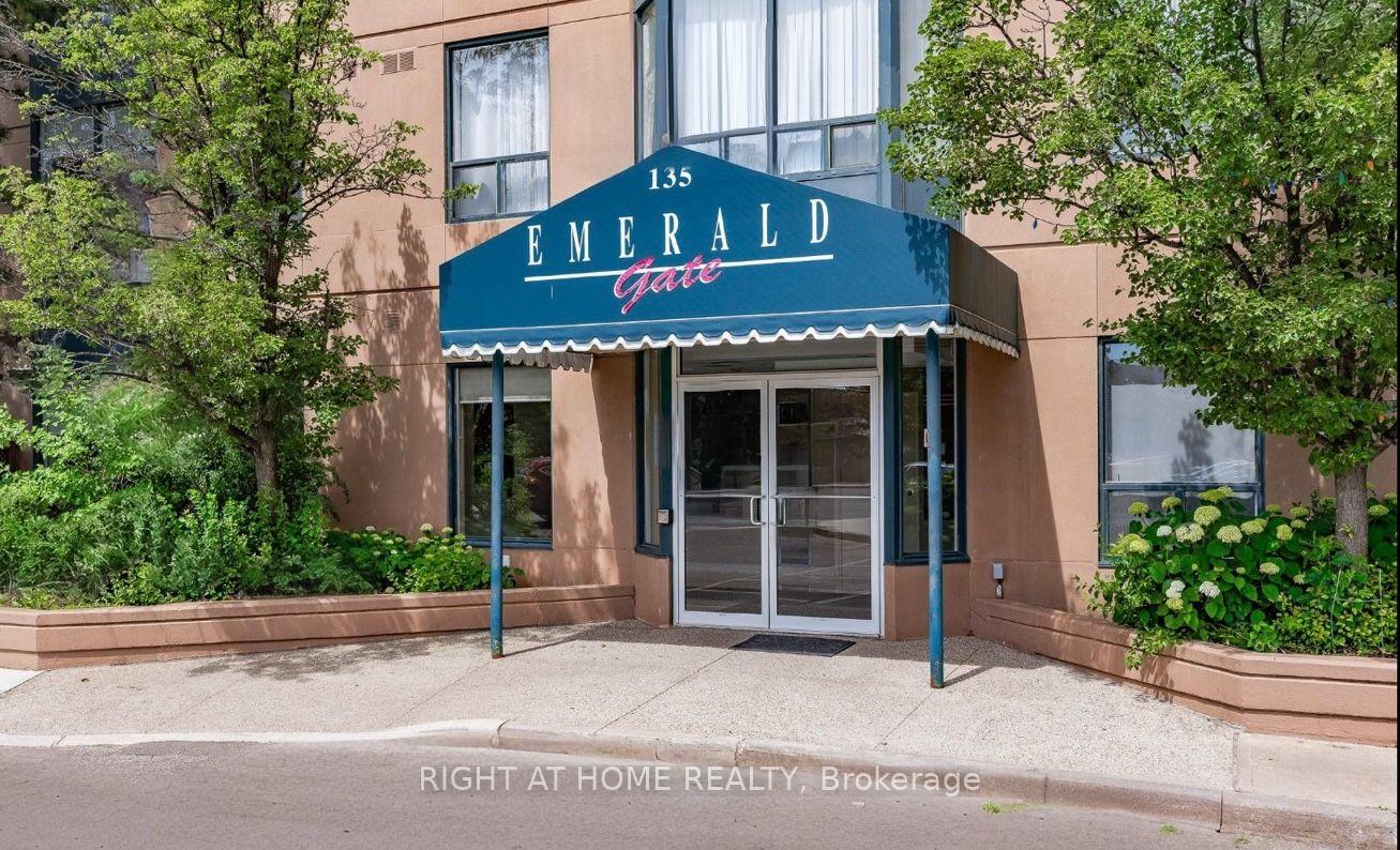 808 - 135 Hillcrest Avenue S Mississauga Ontario Canada Sale residential Elena Vankevich Brokerage Information: Not available, please contact website owner