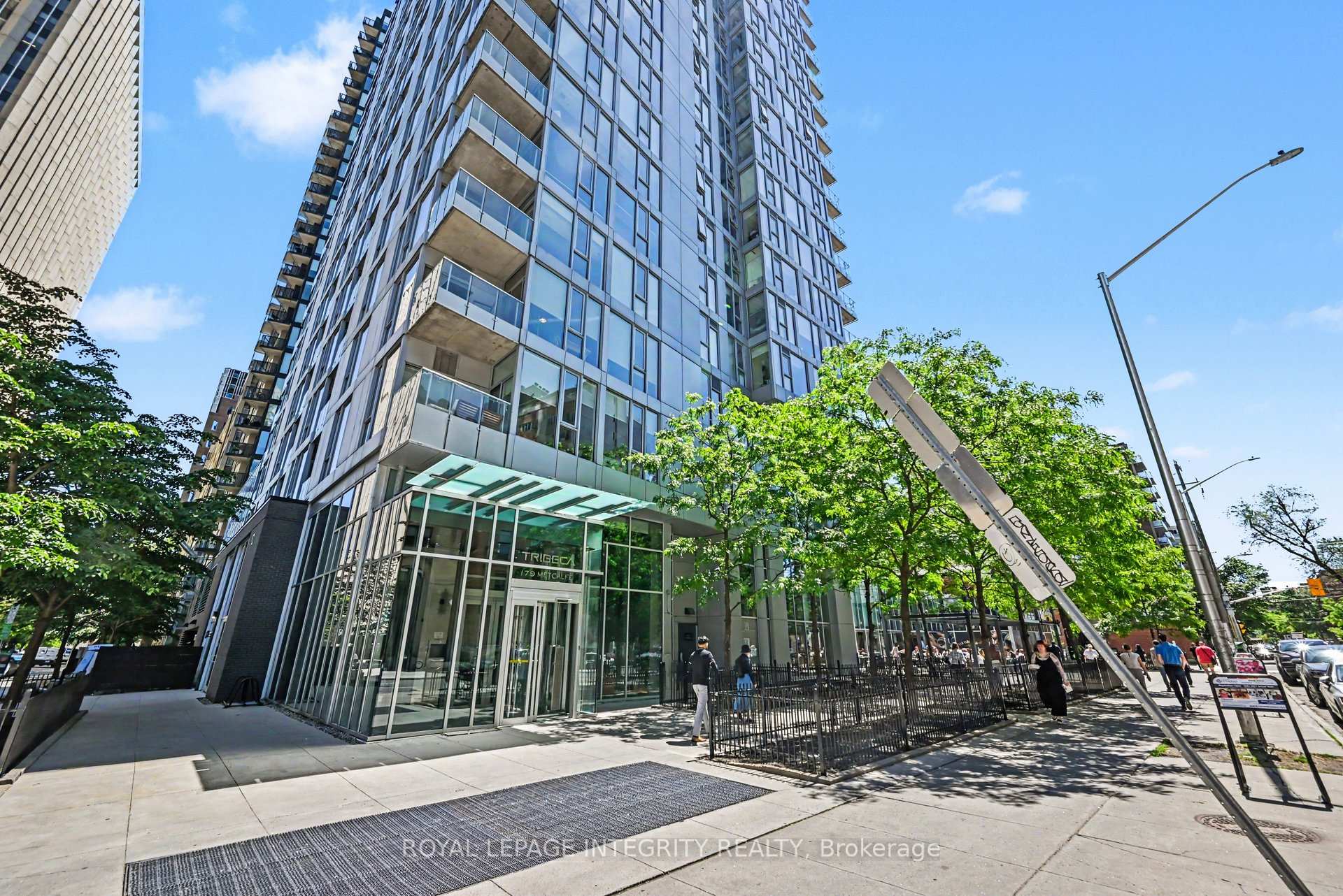 1306 - 179 Metcalfe Street Ottawa Ontario Canada Sale residential Sorin Vaduva ROYAL LEPAGE INTEGRITY REALTY, BROKERAGE
