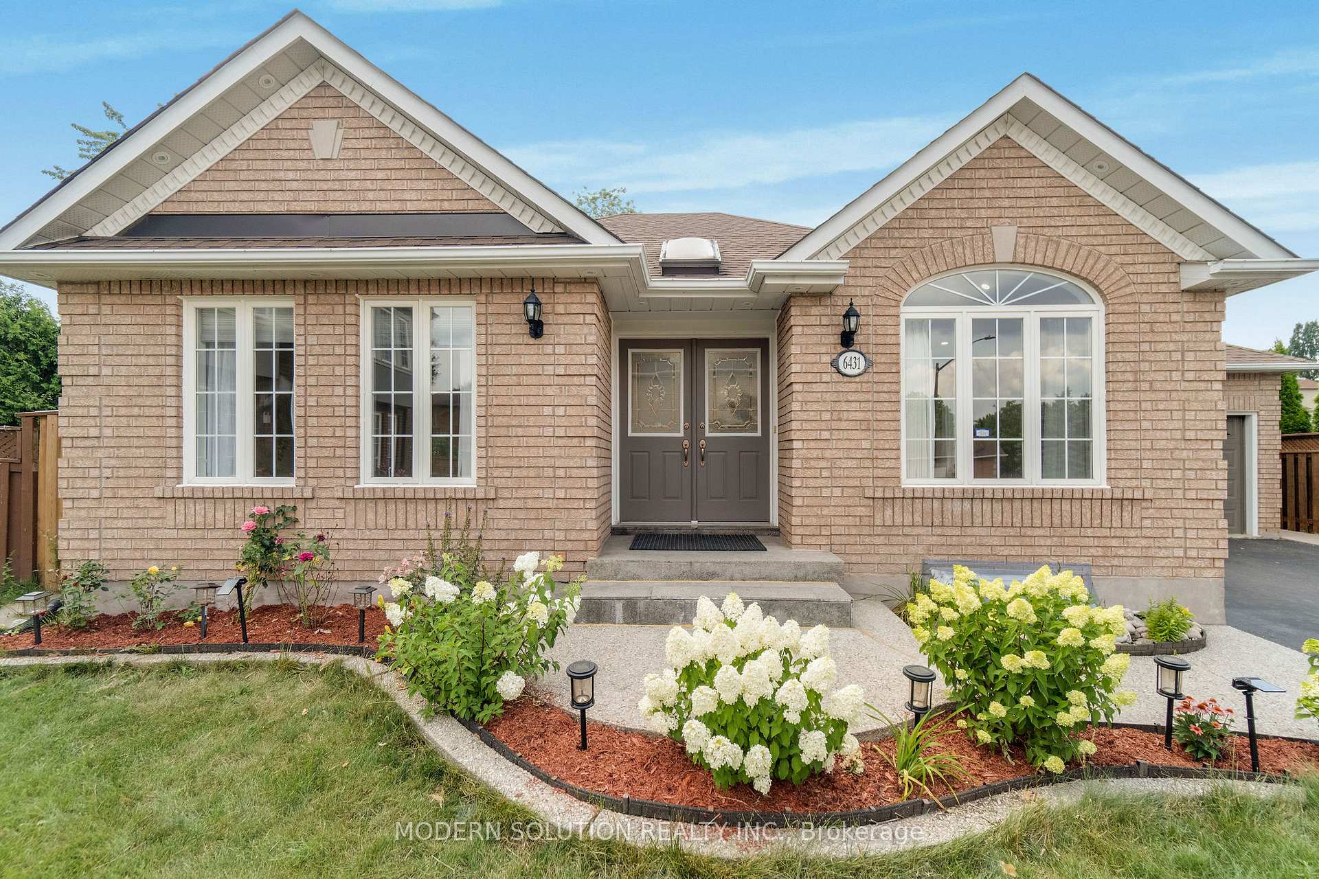 6431 Tenth Line W Mississauga Ontario Canada Sale residential Majid Golchini Modern Solution Realty Inc., Brokerage*