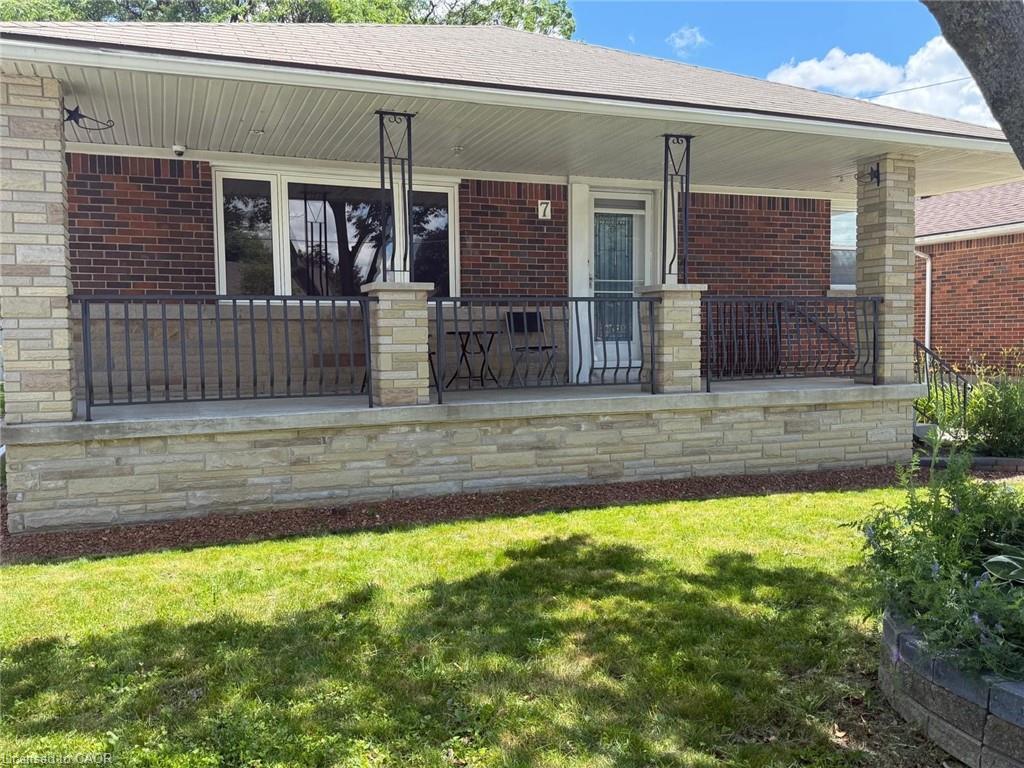 7 Greenwood Street Hamilton Ontario Canada Rent residential HomeLife Realty Services Inc.