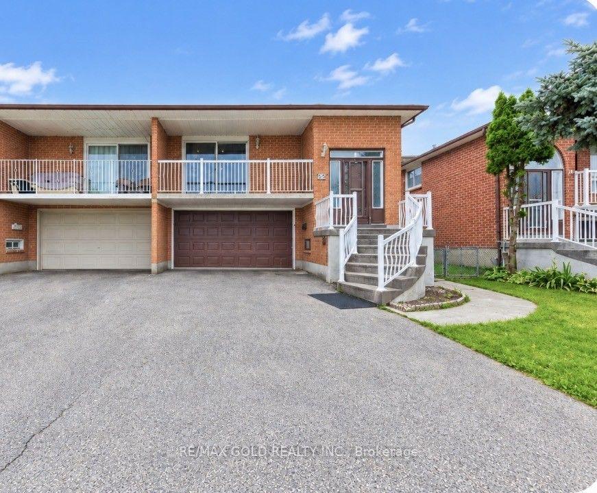 22 Kittiwake Avenue Toronto Ontario Canada Sale residential Menjit Cheema RE/MAX Gold Realty Inc., Brokerage *