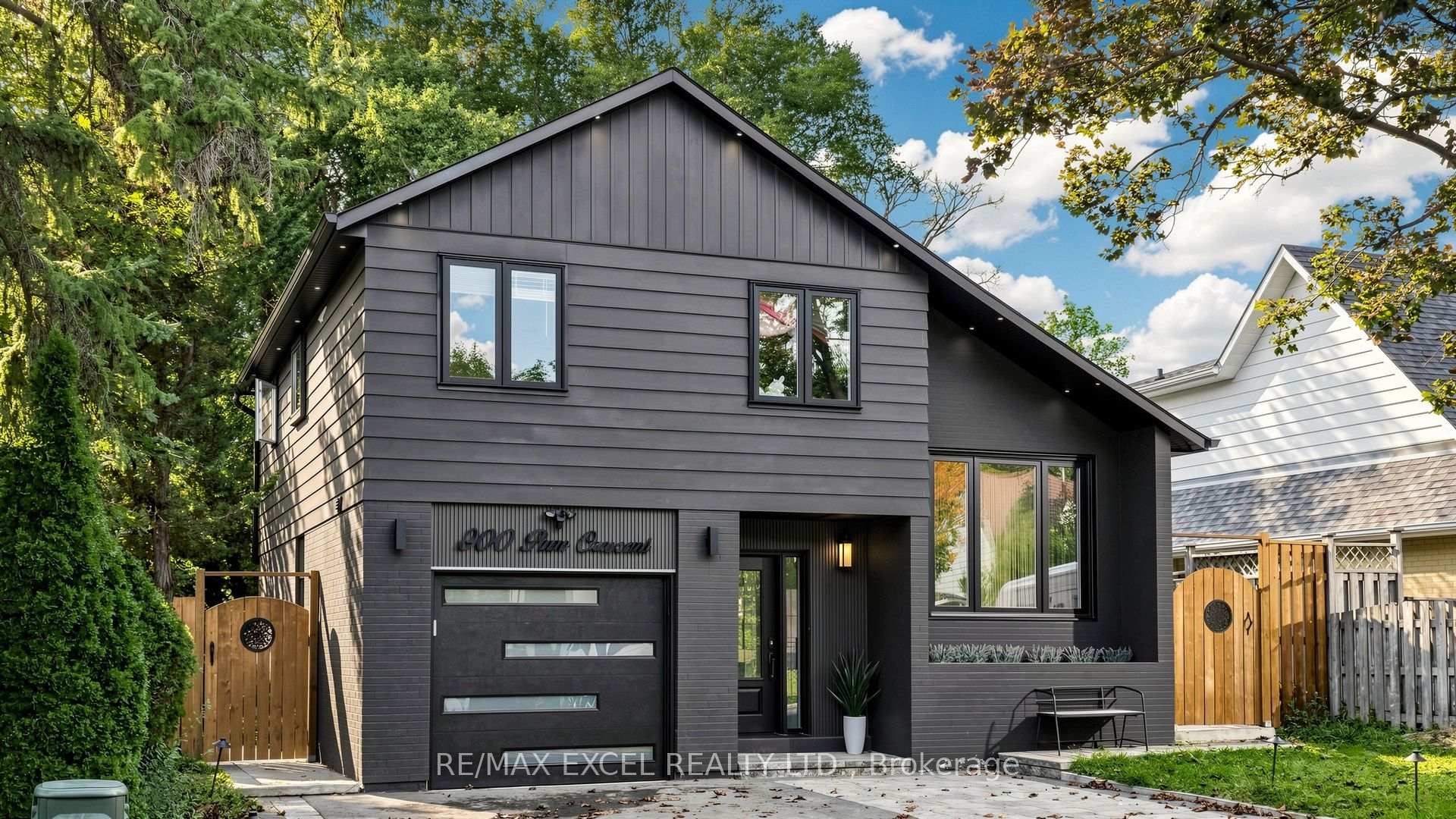 800 Pam Crescent Newmarket Ontario Canada Sale residential searchgta. ca RE/MAX Excel Realty Ltd., Brokerage*