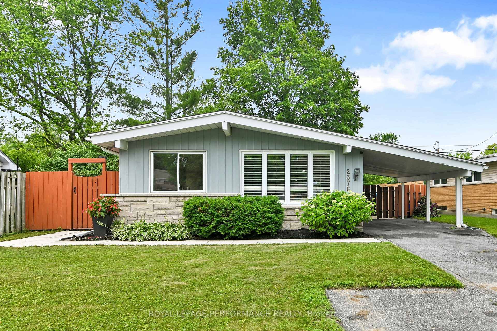 2376 Urbandale Drive Ottawa Ontario Canada Sale residential   Royal LePage Performance Realty, Brokerage *