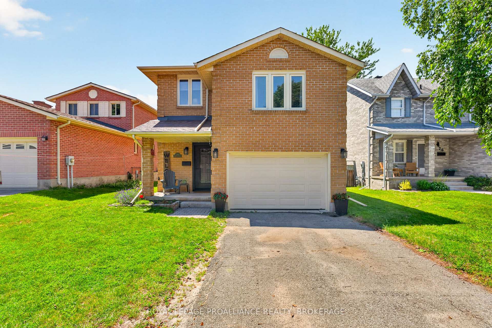 24 Balmoral Court Kingston Ontario Canada Sale residential Team Tallen Royal LePage Proalliance Realty, Brokerage*