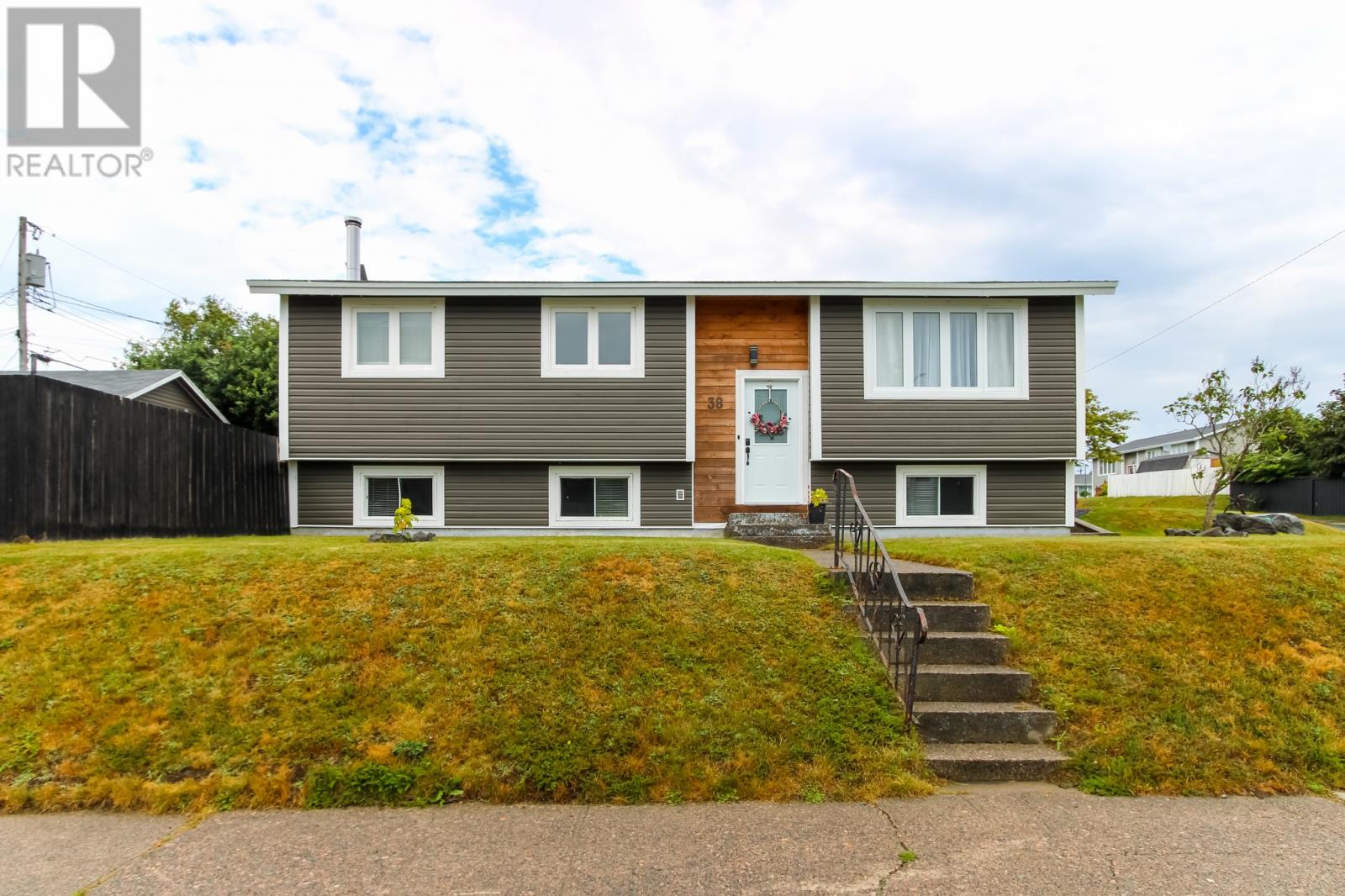 38 Keith Drive St. John'S Newfoundland And Labrador Canada Sale residential   BlueKey Realty Inc.