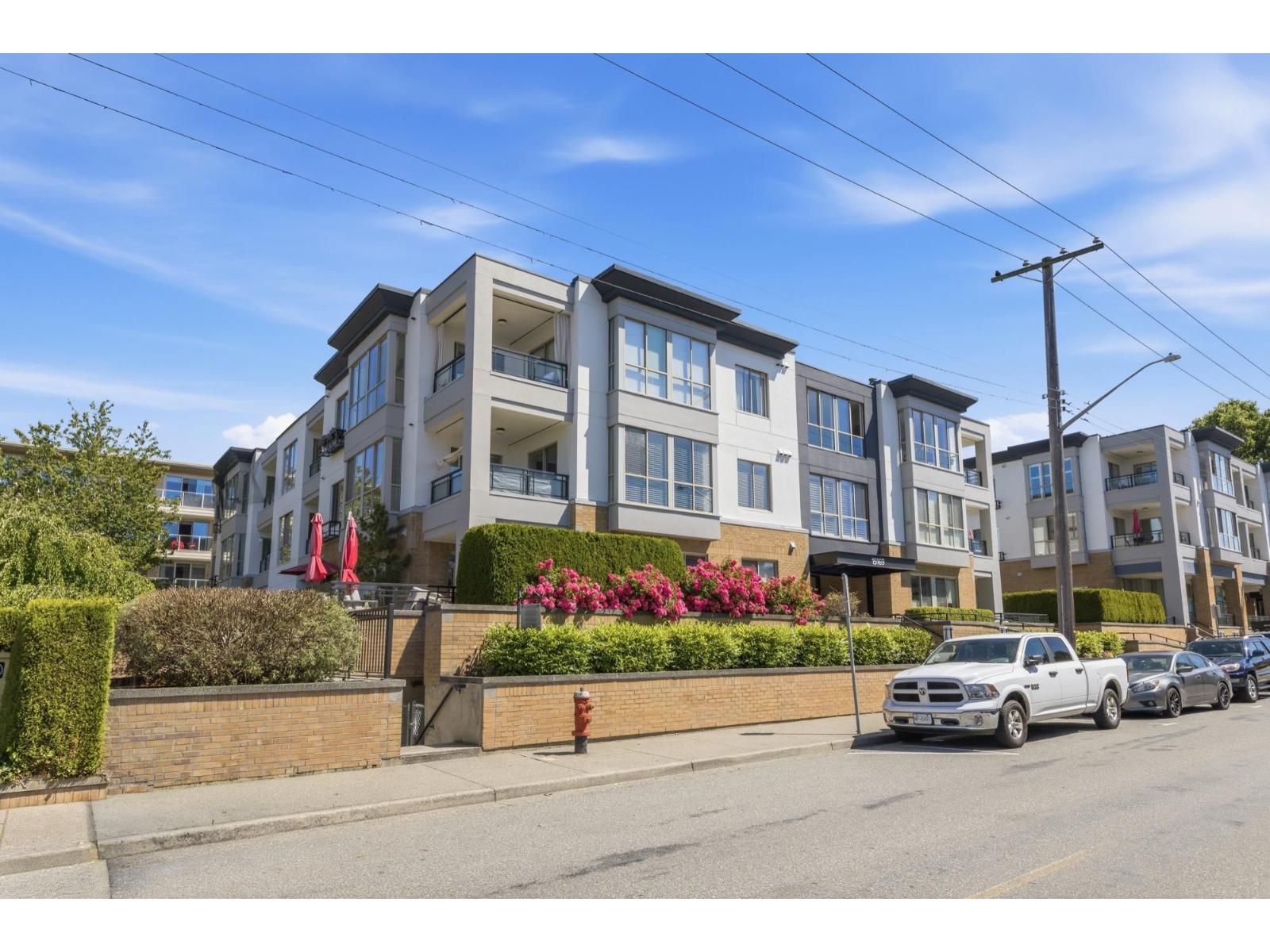 201 15169 BUENA VISTA AVENUE White Rock British Columbia Canada Sale residential Ravi Singh HomeLife Benchmark Realty Corp.