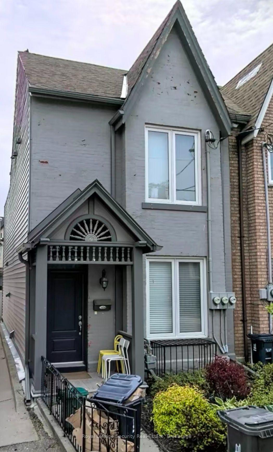 15 Coolmine Road Toronto Ontario Canada Rent residential Veronica Varela ROYAL LEPAGE SECURITY REAL ESTATE, BROKERAGE*