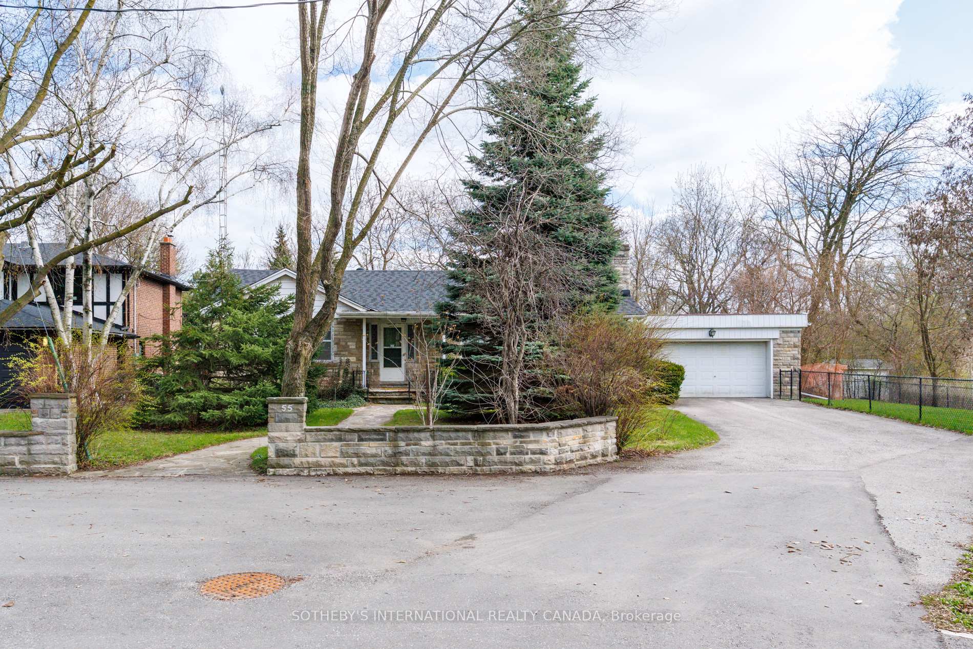 55 Van Dusen Boulevard Toronto Ontario Canada Sale residential Jo-Ann Folino SOTHEBY'S INTERNATIONAL REALTY CANADA