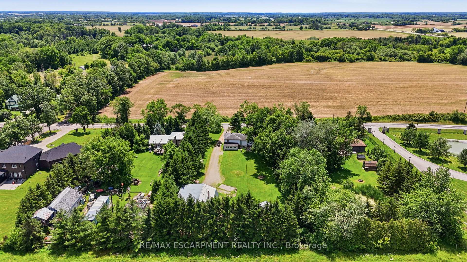 8404 Chippewa Road Hamilton Ontario Canada Sale residential Paul  Wheeler Sutton Group Innovative Realty Inc., Brokerage*