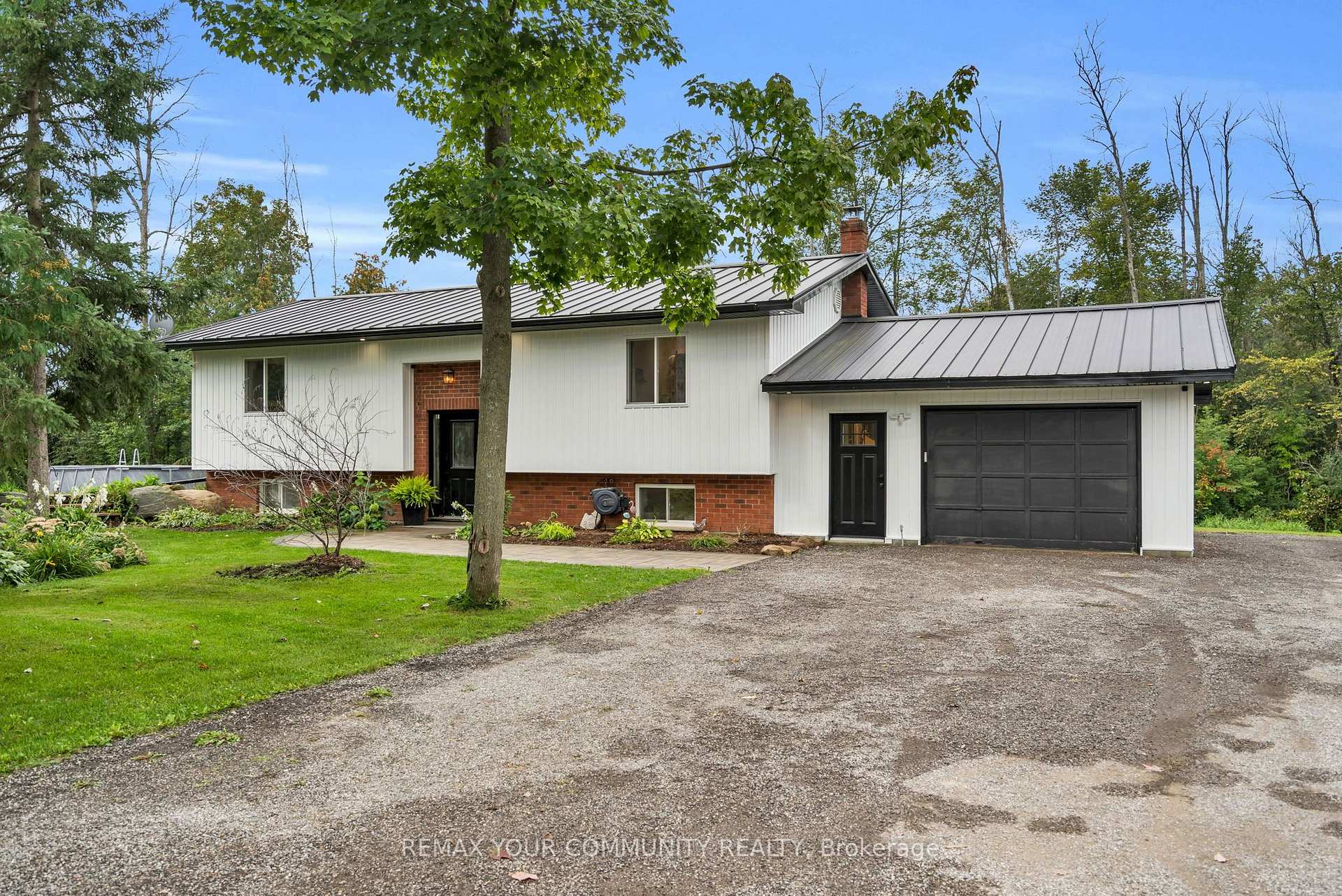 B33370 Thorah Side Road Brock Ontario Canada Sale residential Opal Hustins, ASA, AEA Re/Max YOUR COMMUNITY REALTY