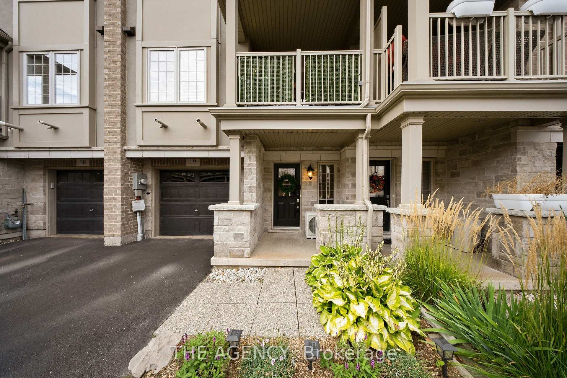 19 - 215 Dundas Street E Hamilton Ontario Canada Sale residential Paul  Wheeler Sutton Group Innovative Realty Inc., Brokerage*