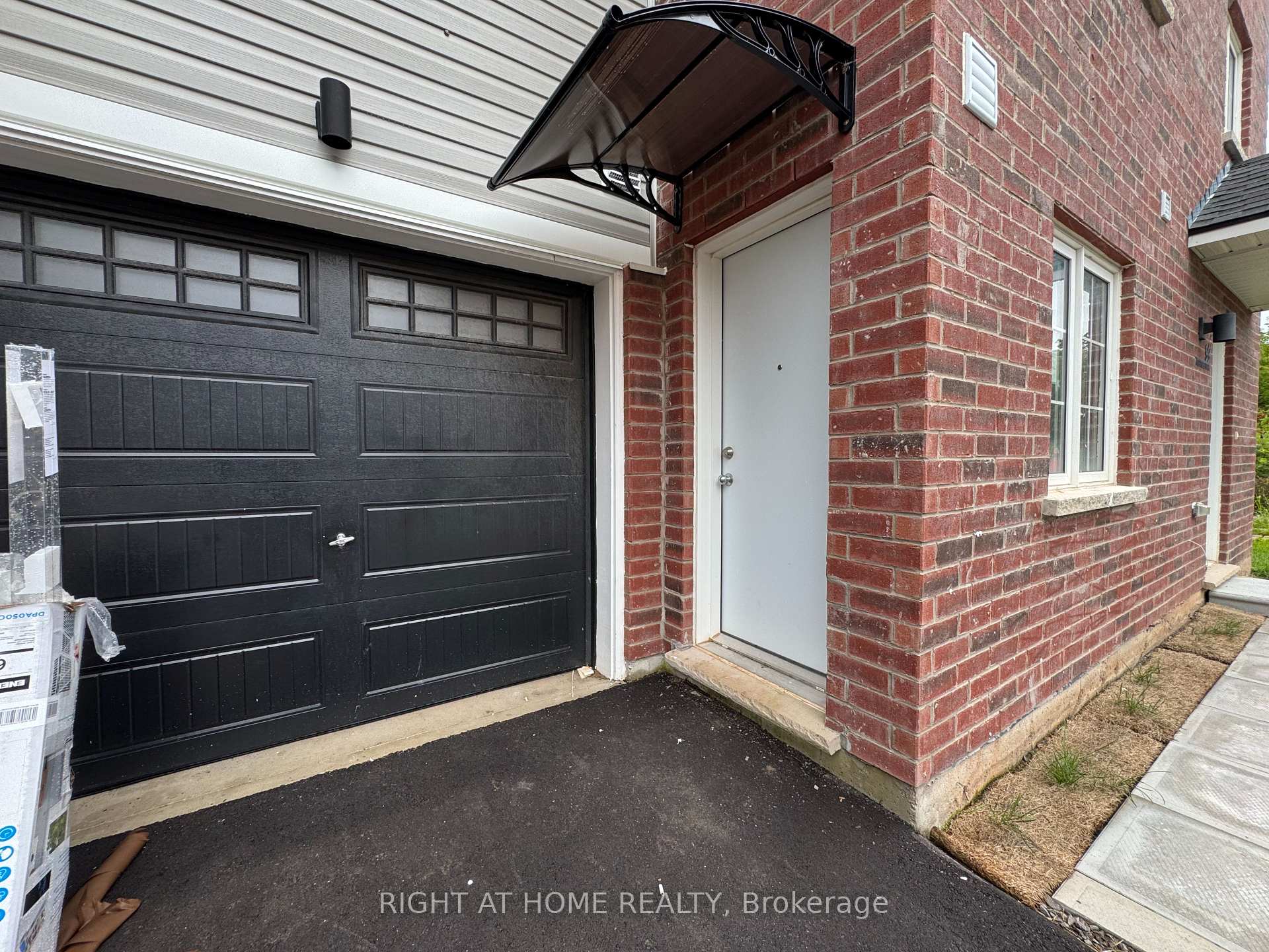 (LOWER) - 99 Highriver Trail Welland Ontario Canada Rent residential Joseph Joubran Right at Home Realty, Brokerage*