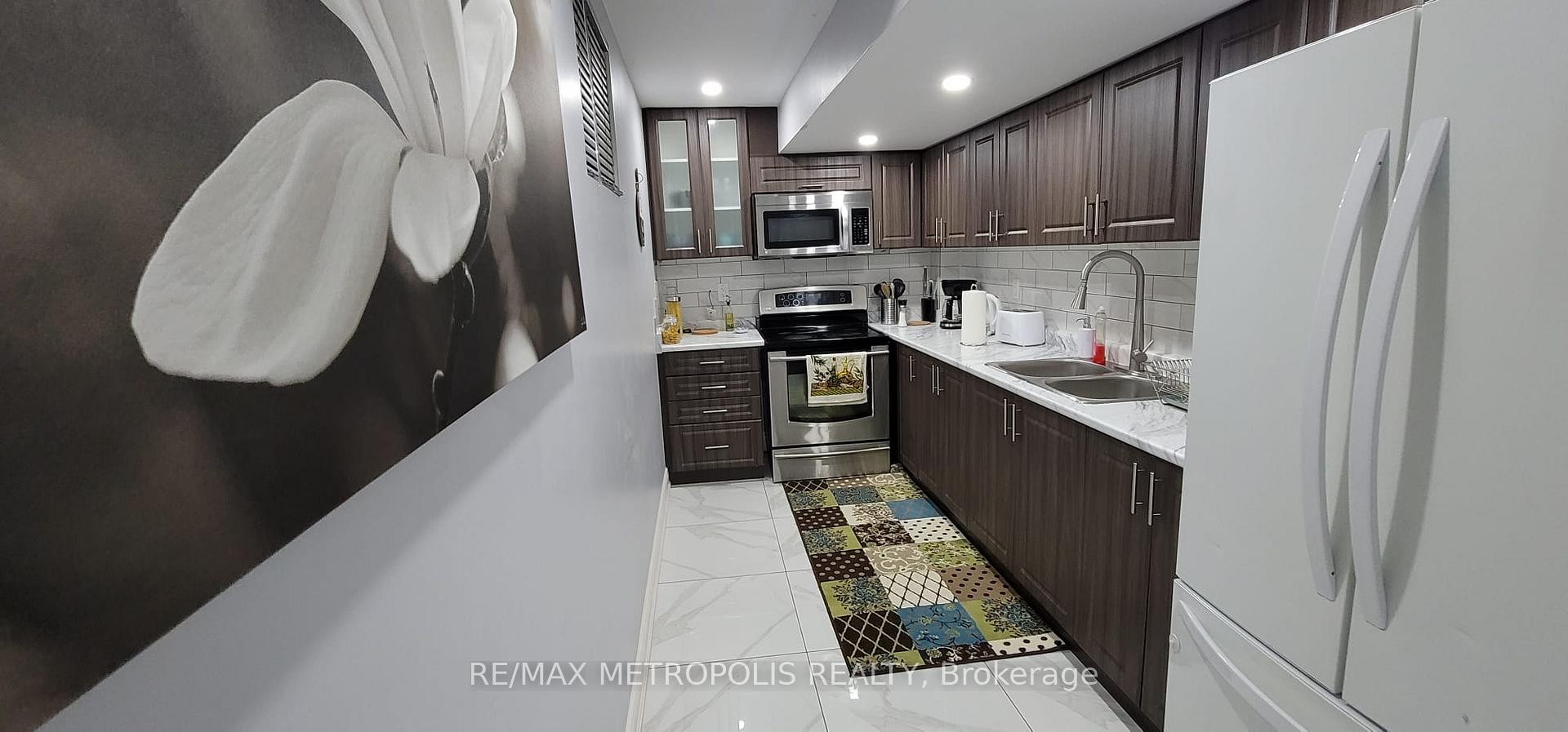 BSMT - 1 Desert Garden Drive Brampton Ontario Canada Rent residential Gurin Brar RE/MAX Metropolis Realty Brokerage*