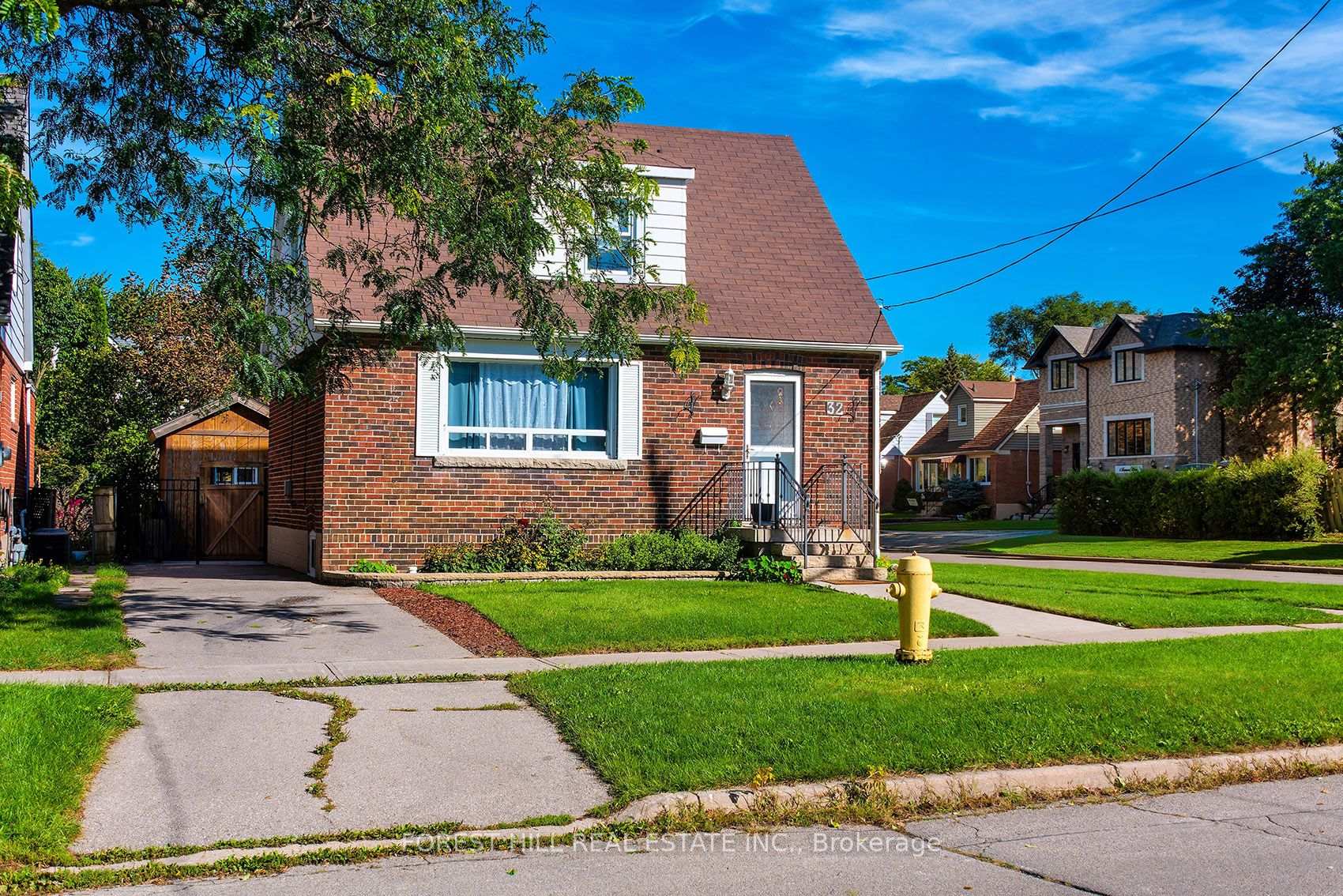 32 Stamford Square N Toronto Ontario Canada Sale residential David Mosley Forest Hill Real Estate Inc., Brokerage *