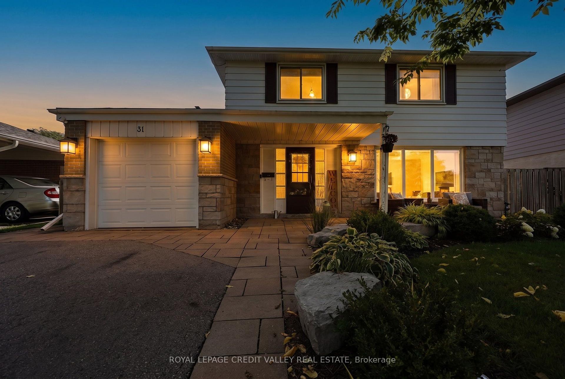 31 Melville Crescent Brampton Ontario Canada Sale residential Manpreet Ahluwalia Royal LePage Credit Valley Real Estate, Brokerage*