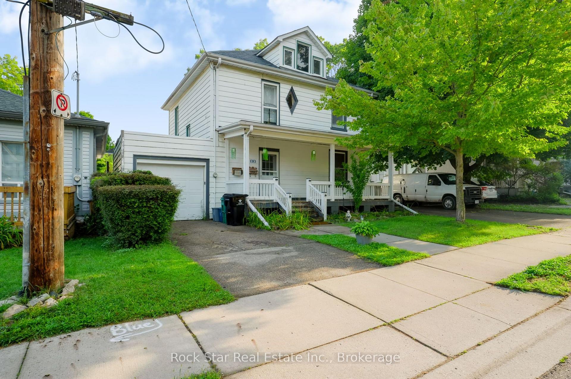 22 Rich Avenue Cambridge Ontario Canada Sale residential Alicia Snell Re/Max Icon Realty., Brokerage*