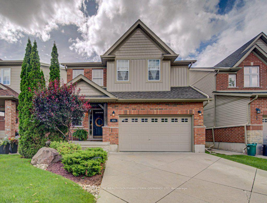 424 Sauve Crescent Waterloo Ontario Canada Sale residential Rob Mansour Red & White Realty Brokerage