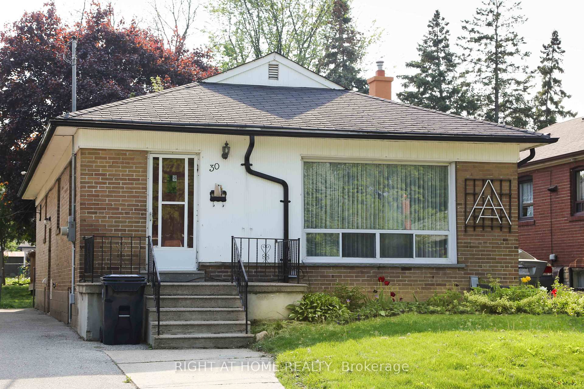 30 Northampton Drive Toronto Ontario Canada Rent residential Stephanie Easton Right at Home Realty, Brokerage*