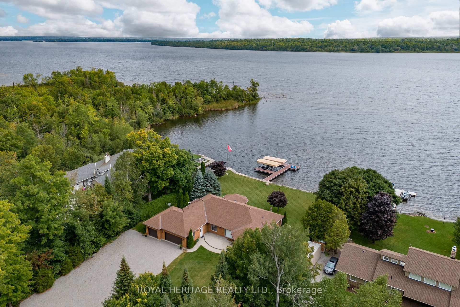 120 MCGREGOR Drive Kawartha Lakes Ontario Canada Sale residential Cyrus Lin HomeLife New World Realty Inc., Brokerage*
