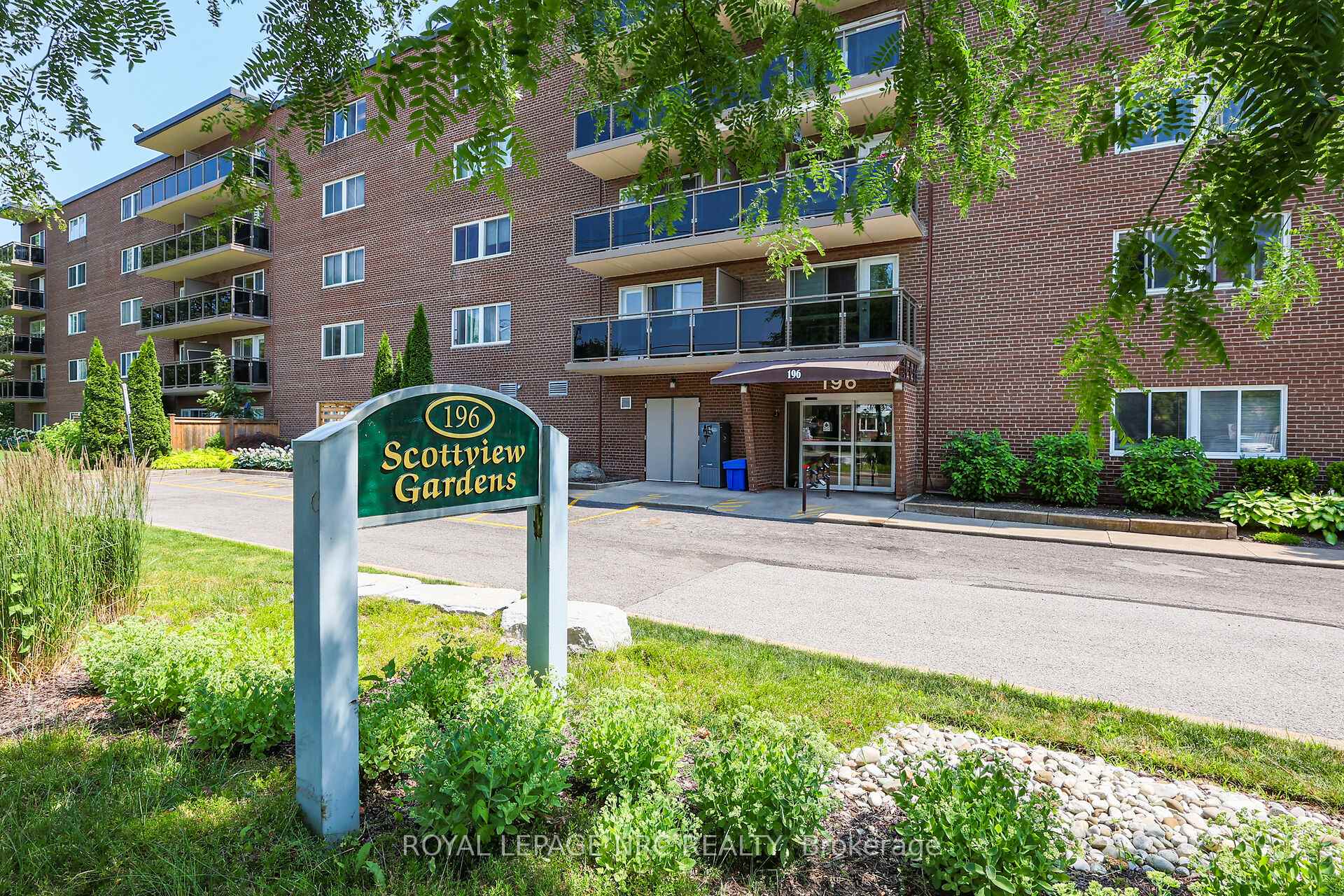 208 - 196 Scott Street St. Catharines Ontario Canada Rented residential   CANAL CITY REALTY LTD, BROKERAGE*