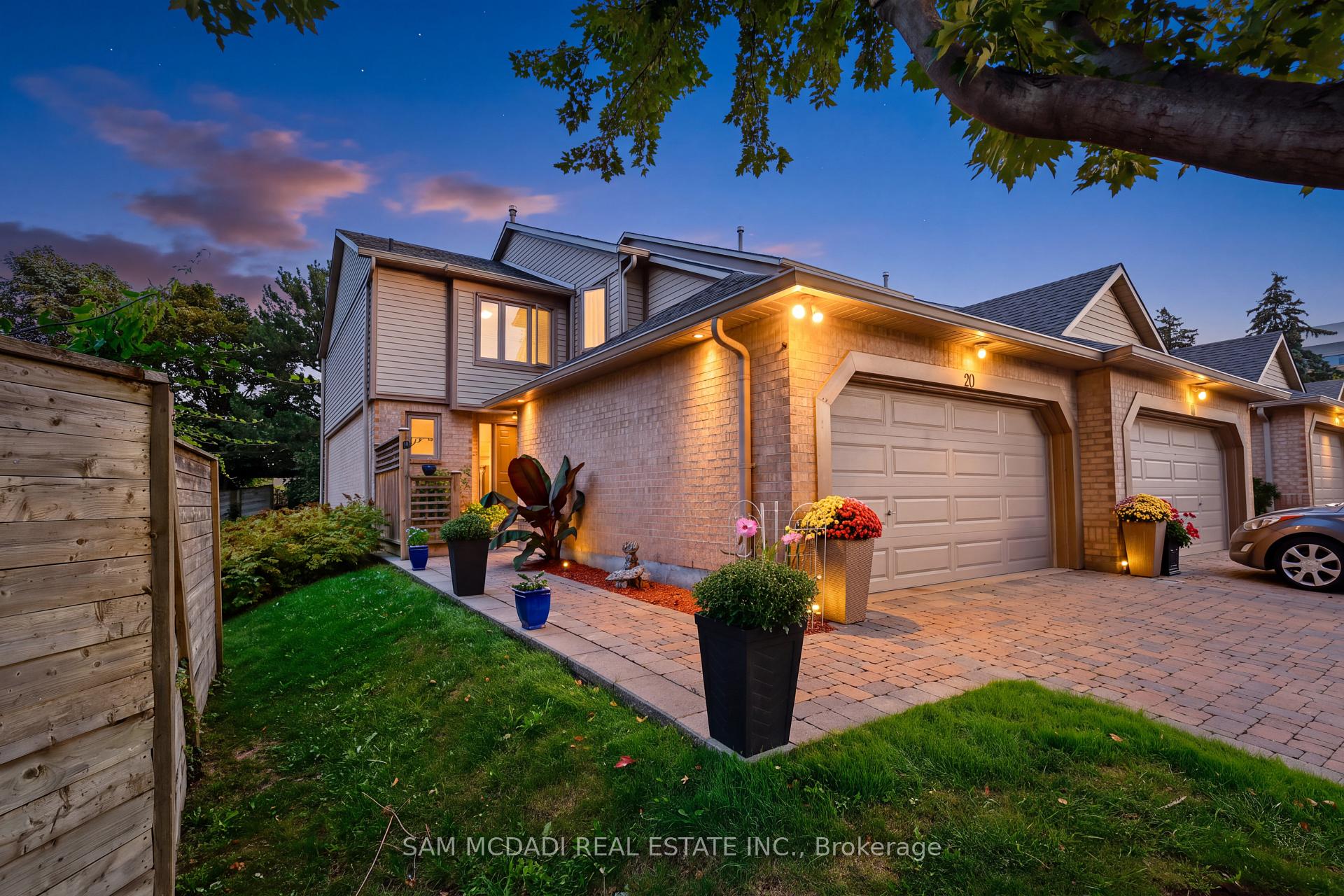 20 - 1725 The Chase Mississauga Ontario Canada Sale residential Guru Saraf Right at Home Realty, Brokerage*