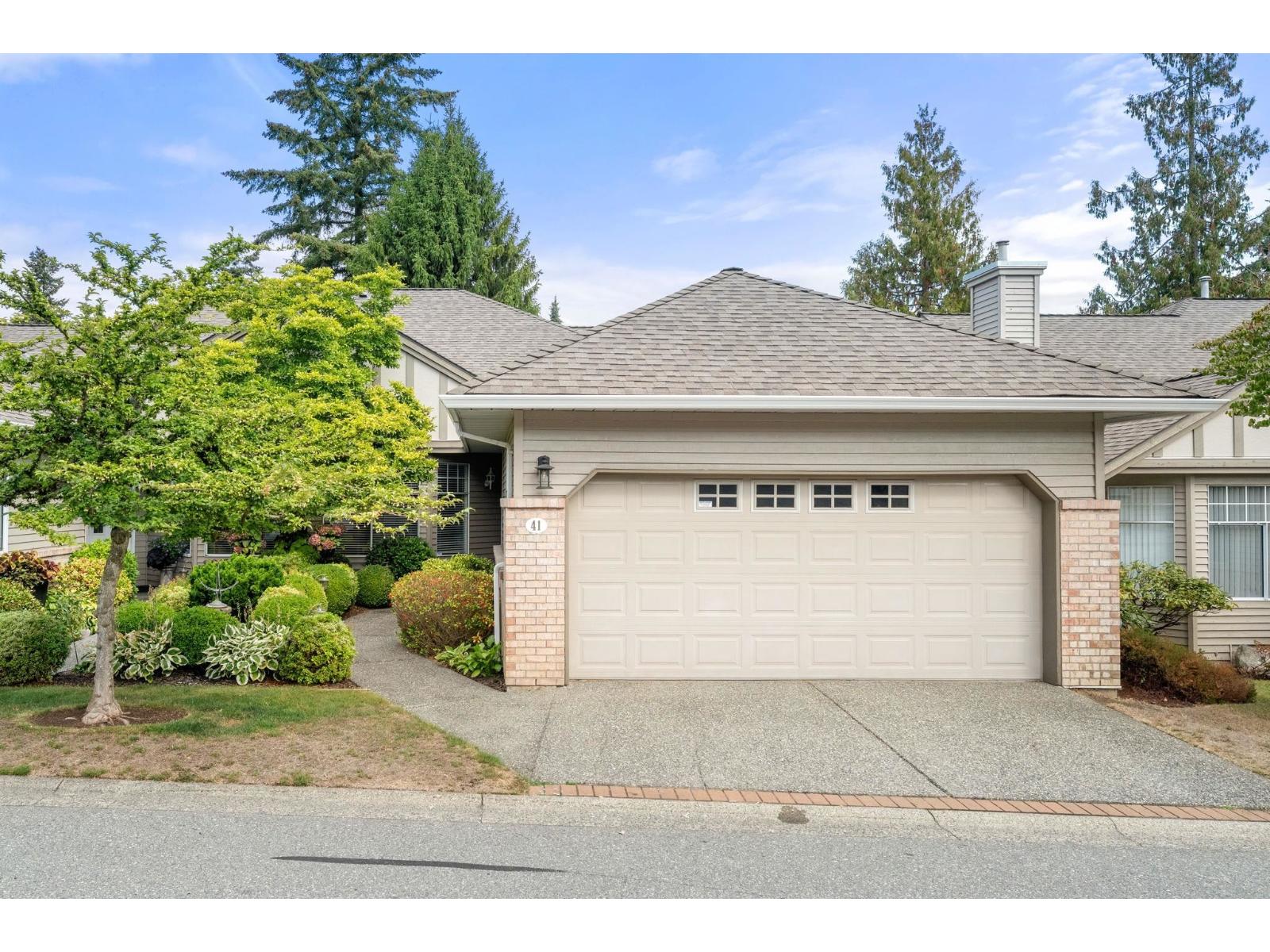41 2533 152 STREET White Rock British Columbia Canada Sale residential Harry Chand HomeLife Benchmark Realty Corp.