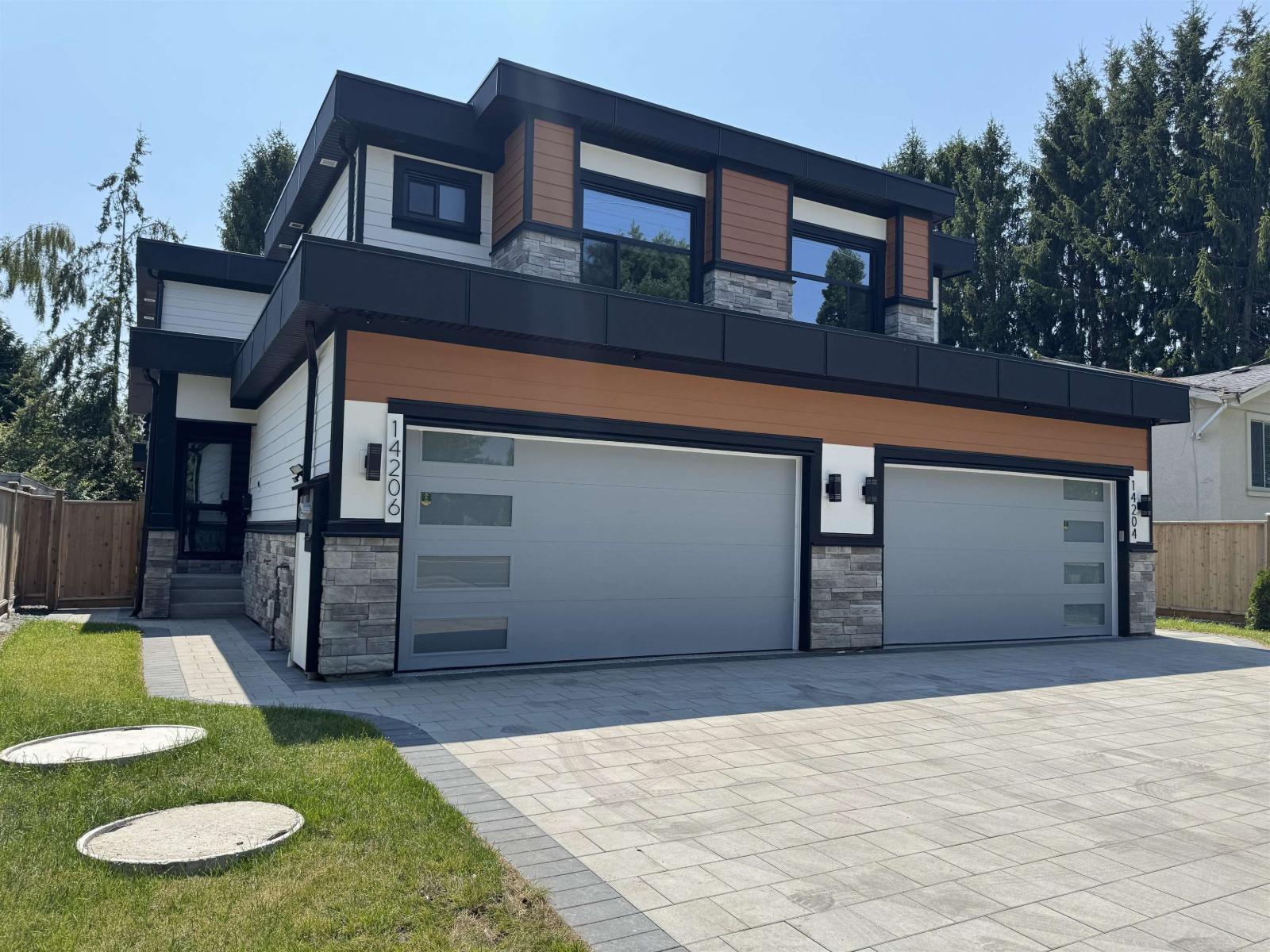 14206 NORTH BLUFF ROAD White Rock British Columbia Canada Sale residential Harry Chand HomeLife Benchmark Realty Corp.