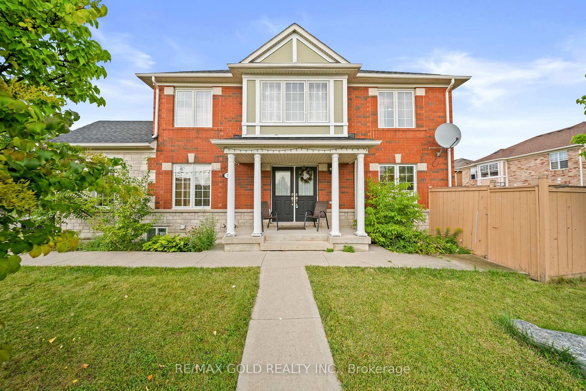1 Slipneedle Street Brampton Ontario Canada Sale residential RUPINDER SARKARIA REMAX Gold Realty Inc., Brokerage*