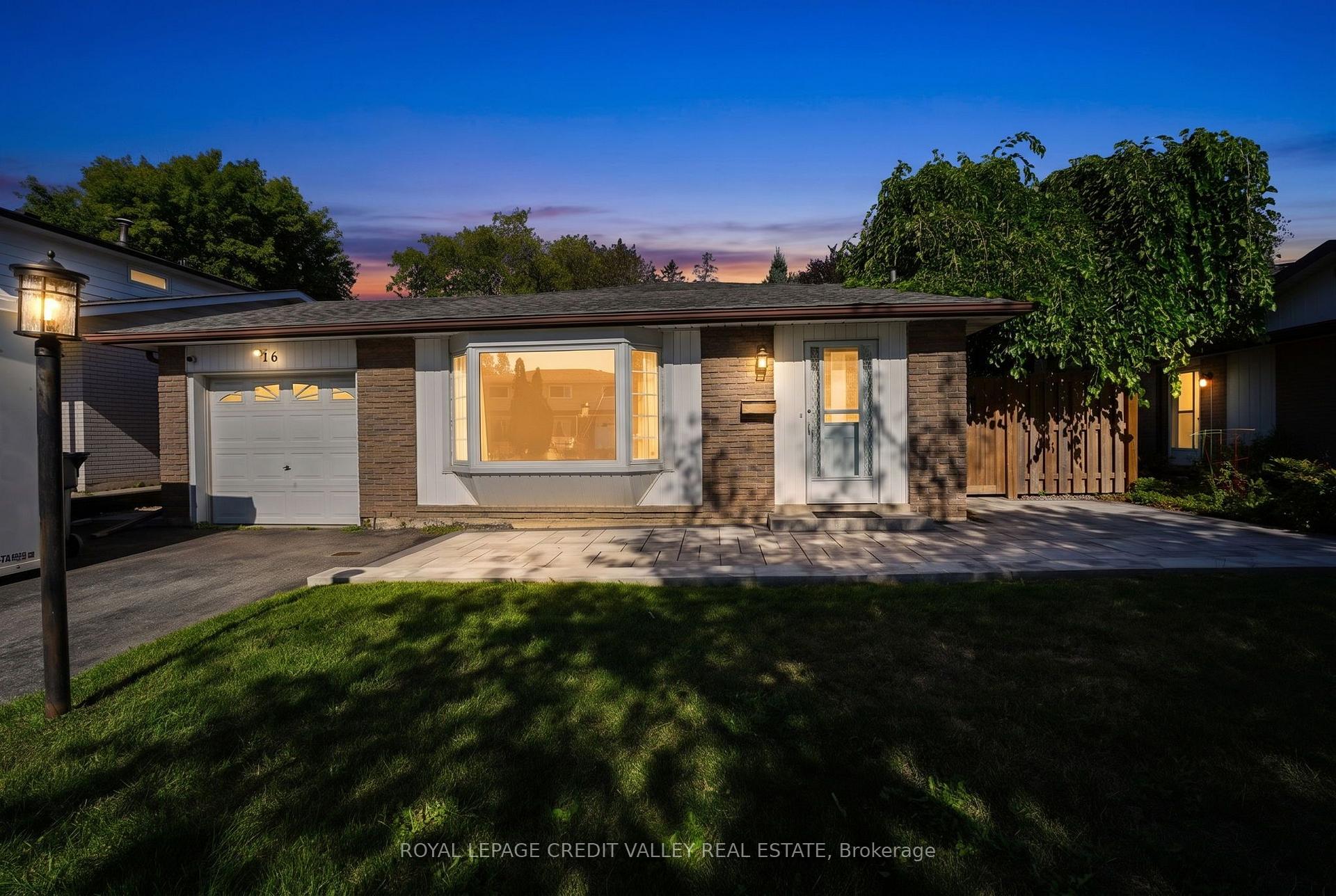 16 Lockton Crescent Brampton Ontario Canada Sale residential Brian McLeod Royal LePage Credit Valley Real Estate, Brokerage*