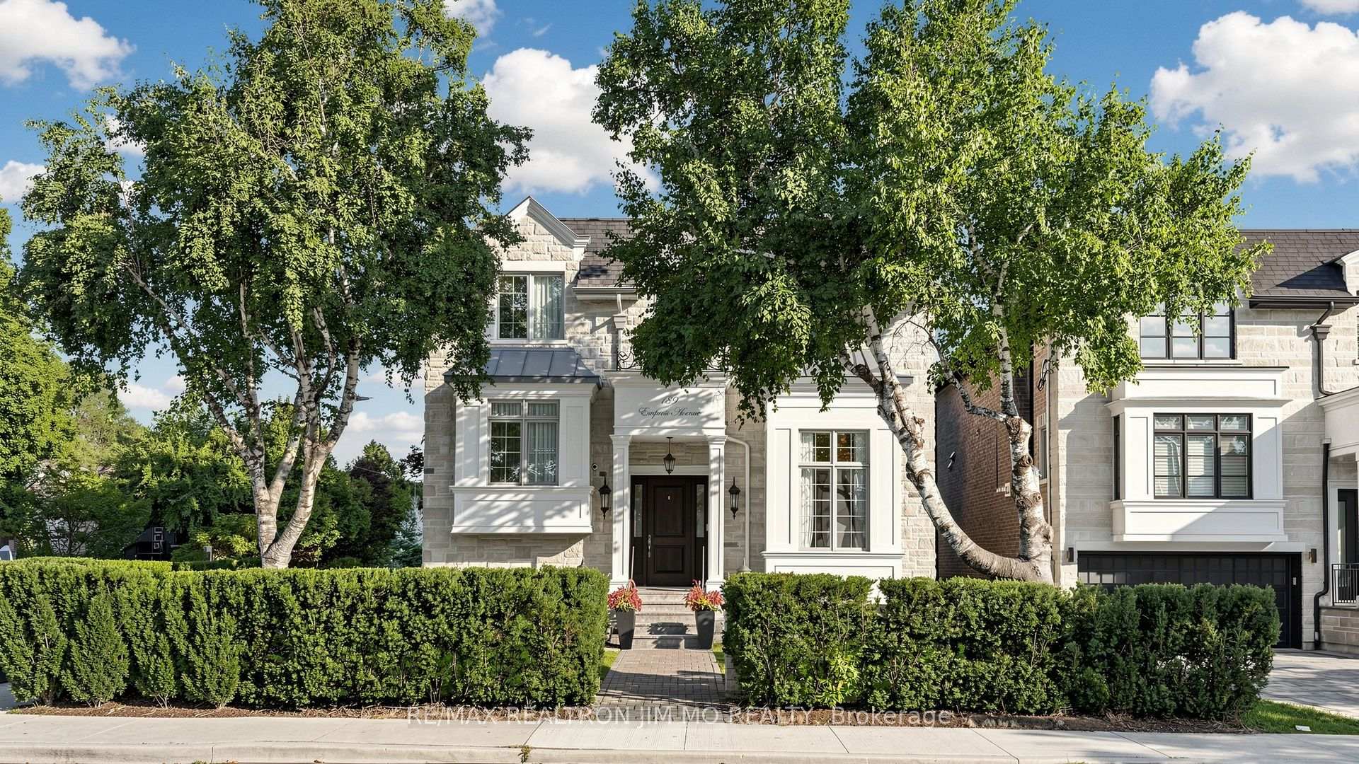 189 Empress Avenue Toronto Ontario Canada Sale residential Adele McGovern RE/MAX West Realty Inc., Brokerage