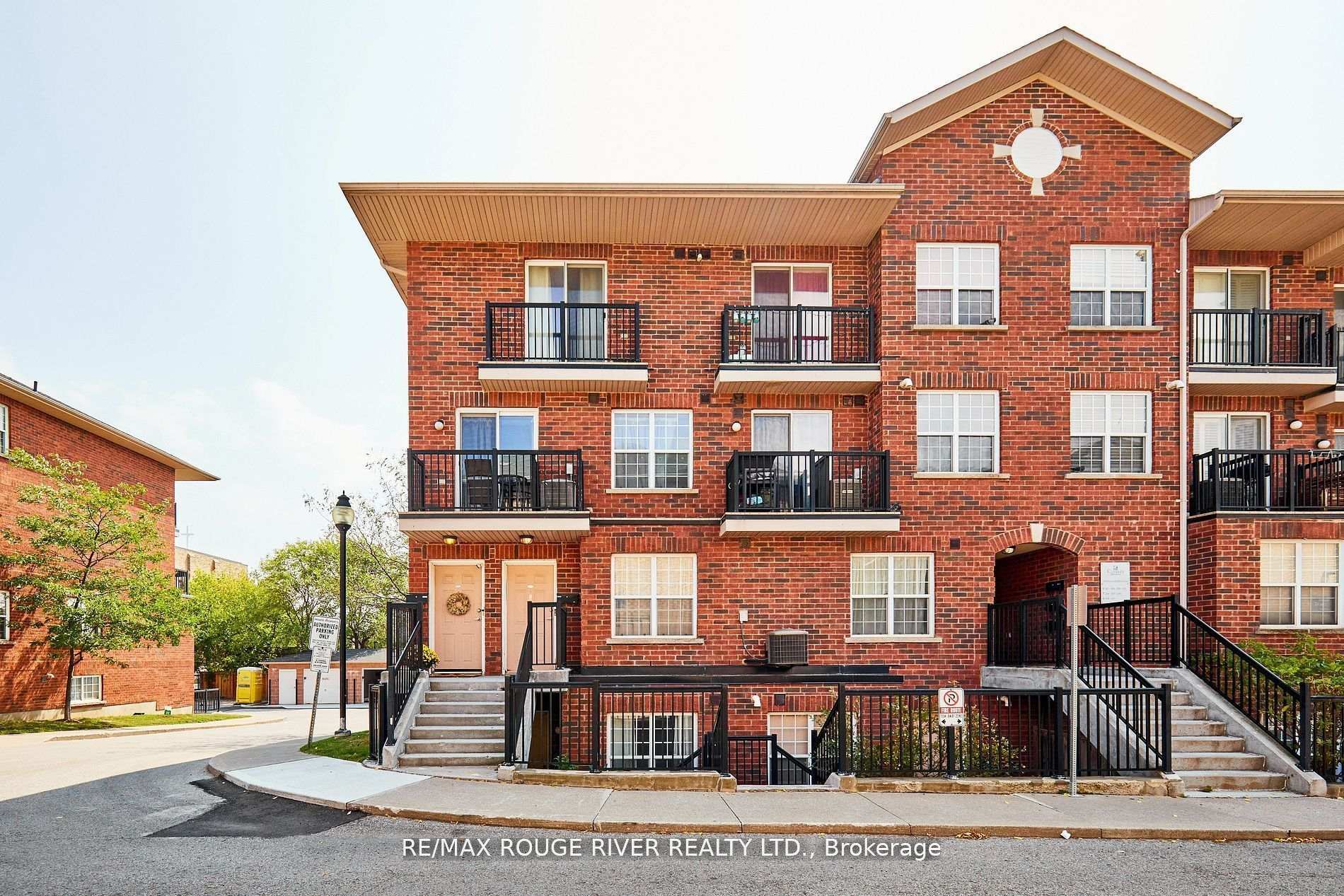 312 - 25 Strangford Lane Toronto Ontario Canada Sale residential Heather Mackenzie Skybound Realty, Brokerage