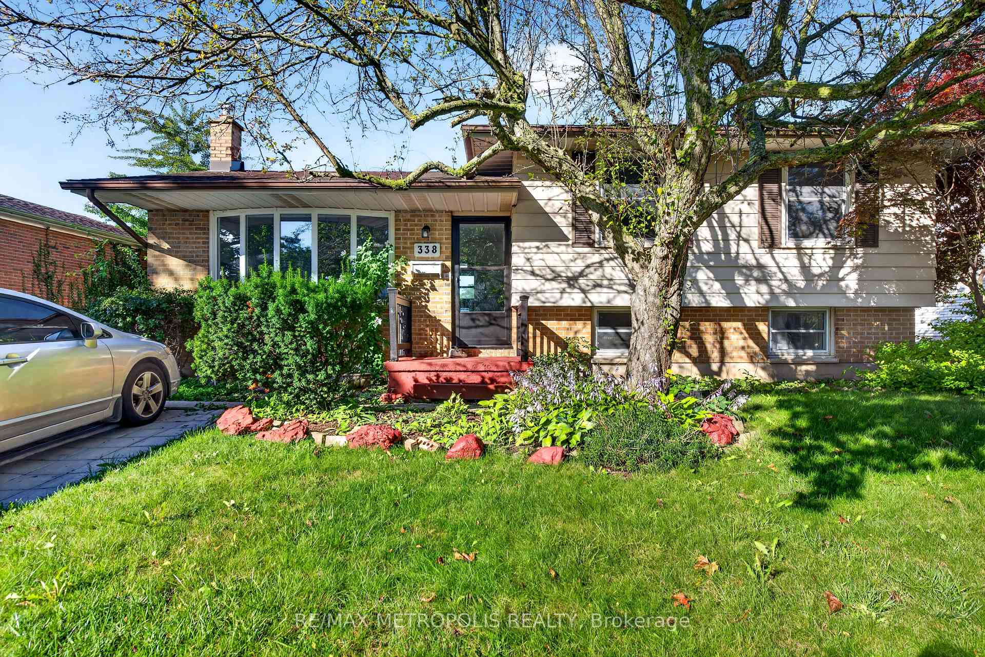 338 Millbank Drive London South Ontario Canada Sale residential Gurin Brar RE/MAX Metropolis Realty Brokerage*
