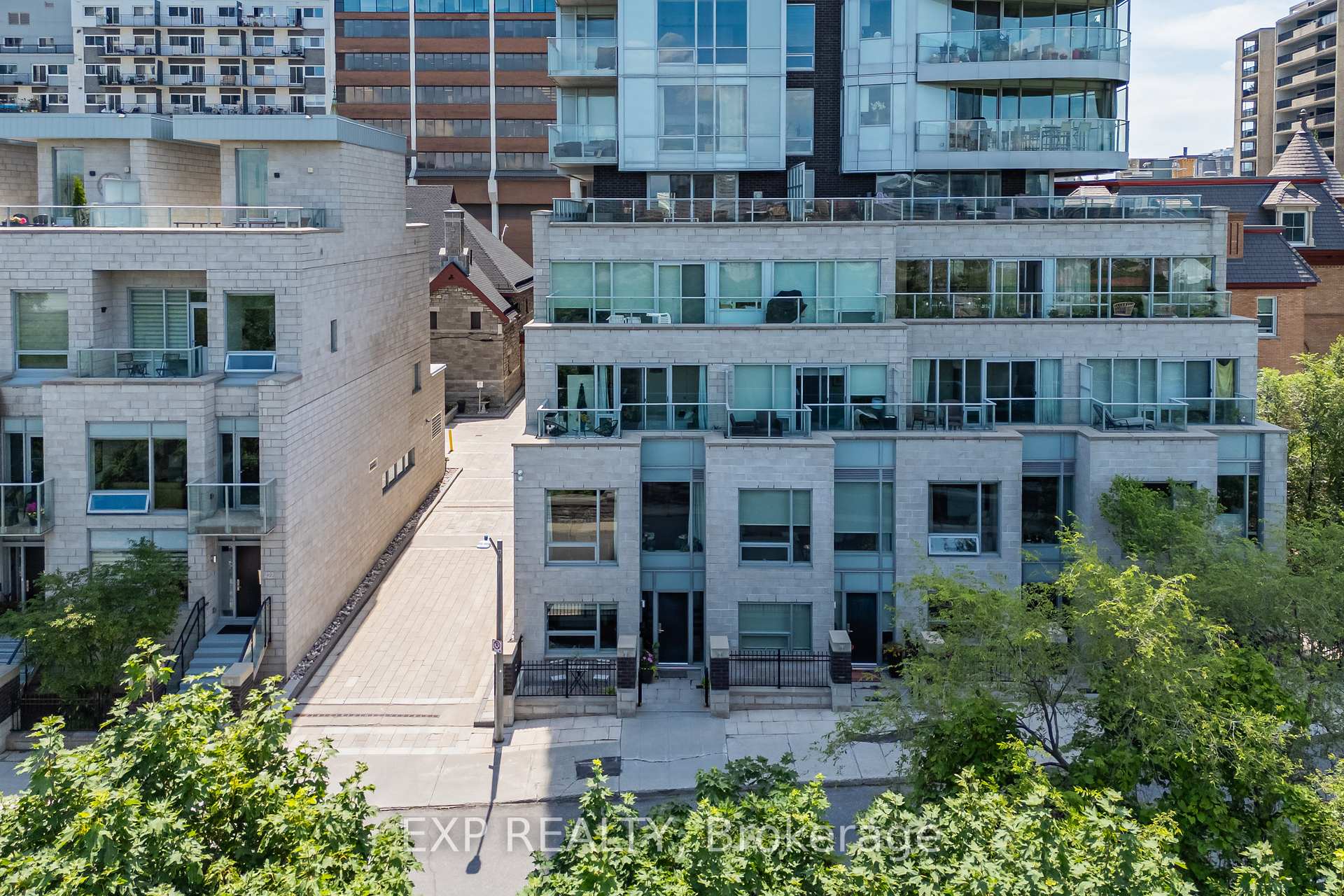 432 Sparks Street Ottawa Ontario Canada Sale residential   Royal LePage Performance Realty, Brokerage *