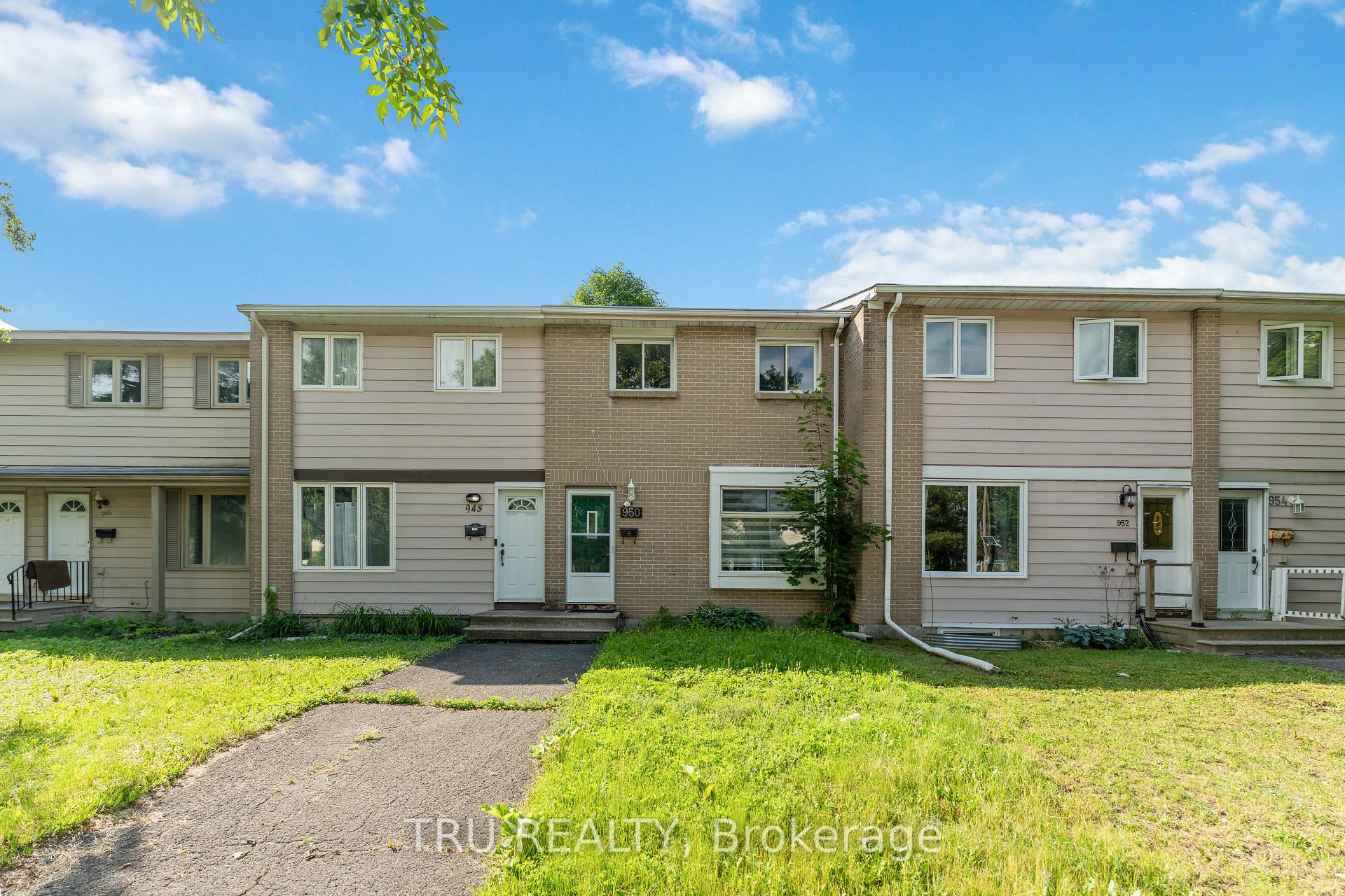950 Meadowlands Drive Ottawa Ontario Canada Sold residential   Royal LePage Performance Realty, Brokerage *