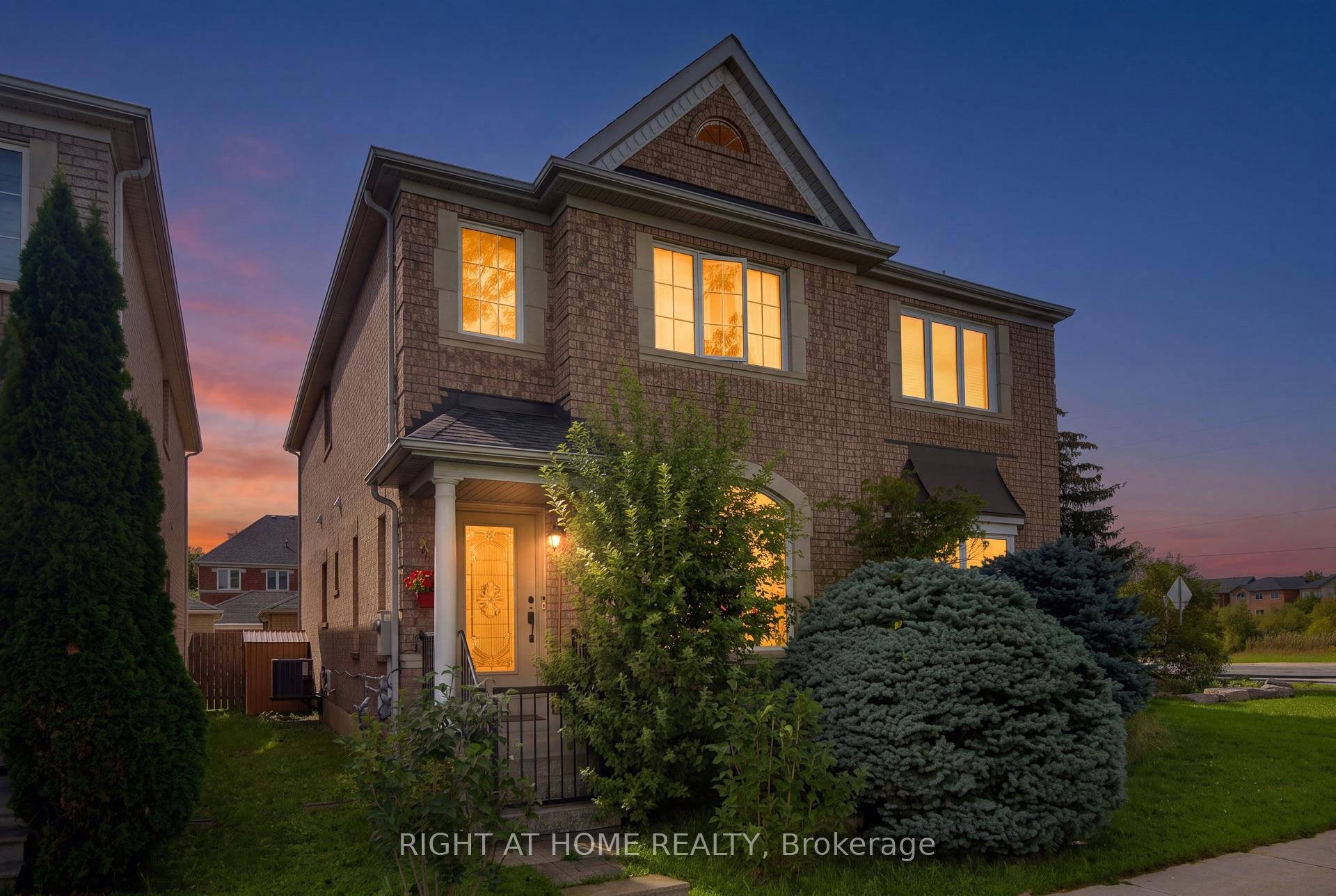 4 Forest Run Boulevard Vaughan Ontario Canada Sale residential Gamini Bandara Right at Home Realty, Brokerage*