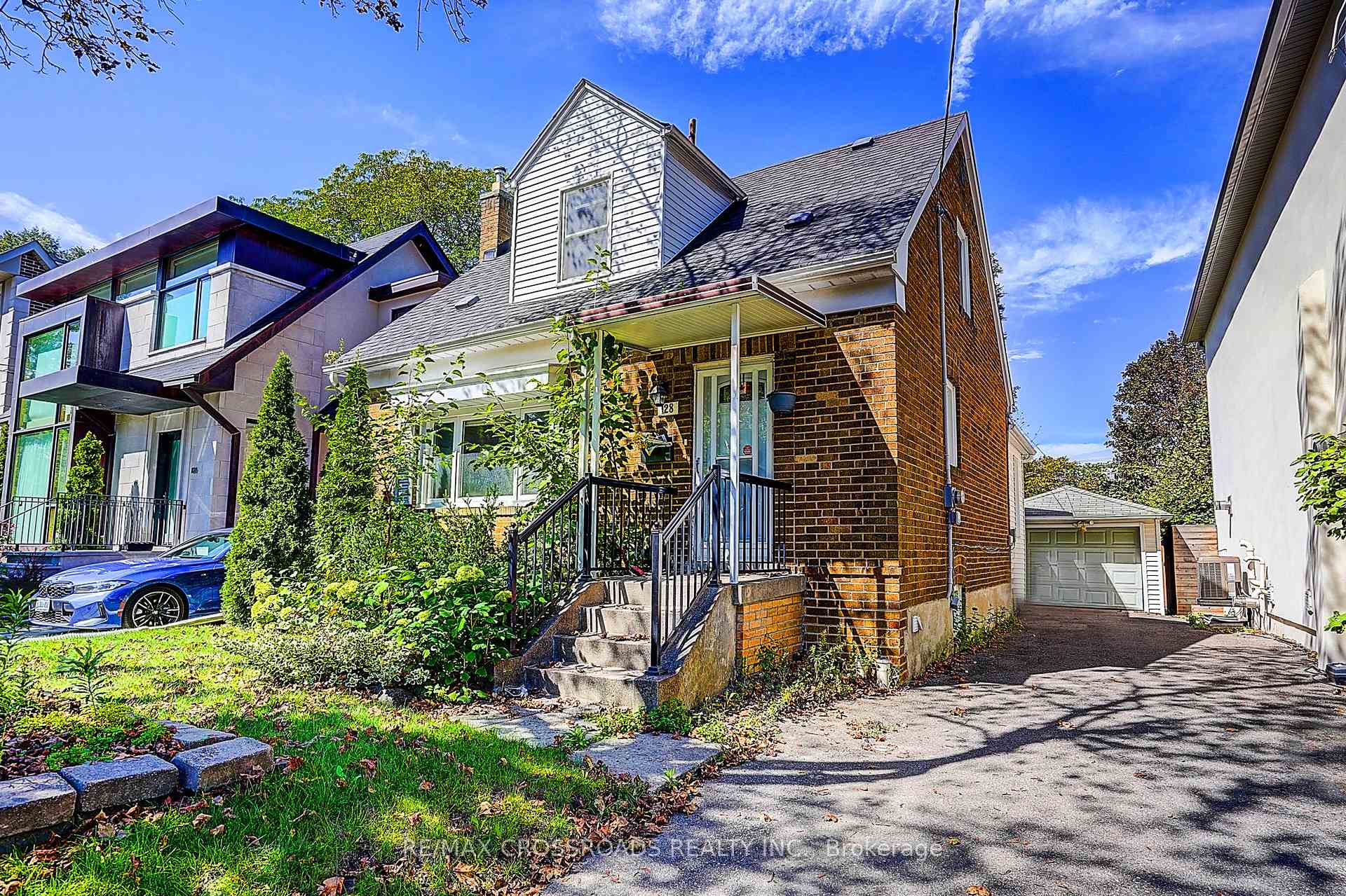 128 Leacrest Road Toronto Ontario Canada Sale residential Huma Mohammadi Right at Home Realty, Brokerage*