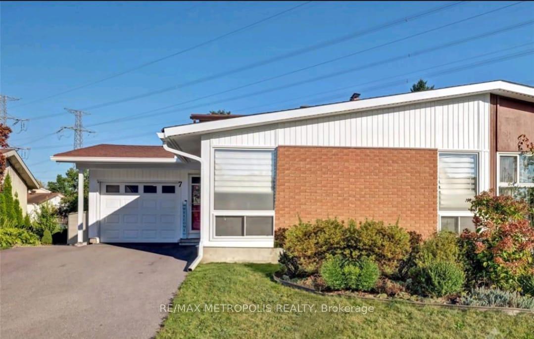 BSMT - 7 MEDHURST Drive Ottawa Ontario Canada Rent residential Kareem Henaway RE/MAX Metropolis Realty Brokerage*