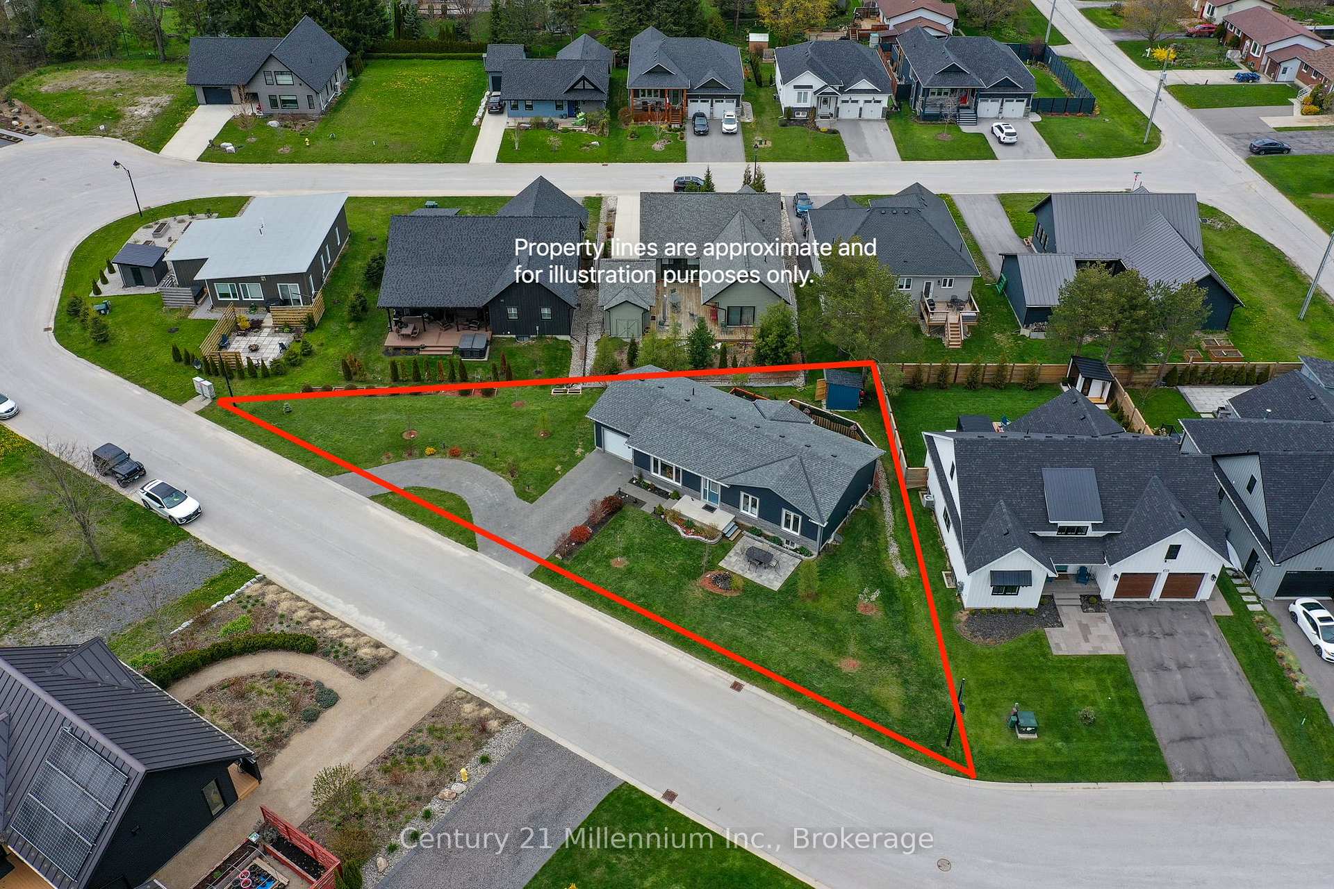 85 Gordon Crescent Meaford Ontario Canada Sale residential Kristine Fraser RE/MAX GREY BRUCE REALTY INC Brokerage*
