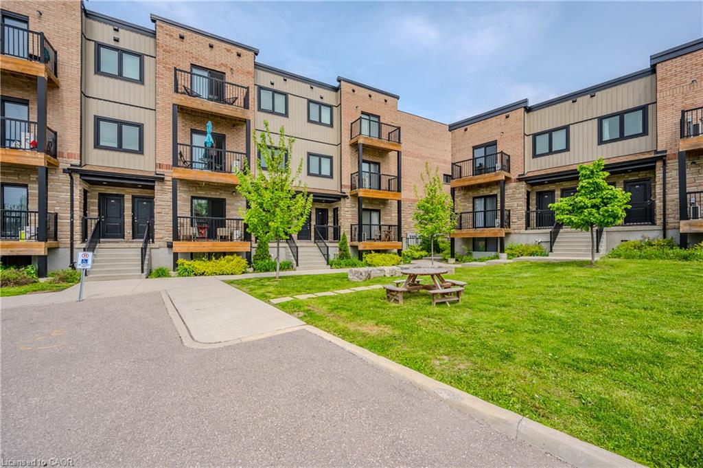 5C - 164 Heiman Street Kitchener Ontario Canada Sale residential Jamie Kubassek RE/MAX Twin City Realty Inc., Brokerage*