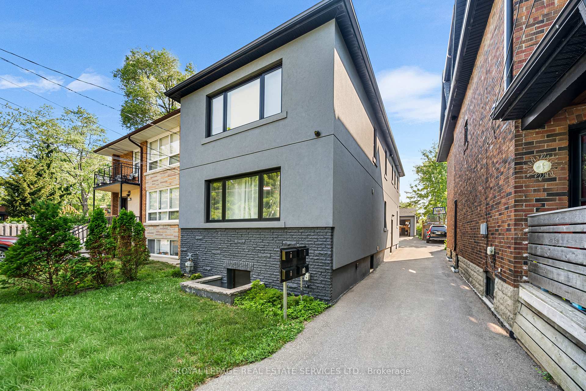 50 Arcadian Circle Toronto Ontario Canada Sale residential Varun Sirohi HomeLife Superstars Real Estate Ltd., Brokerage*