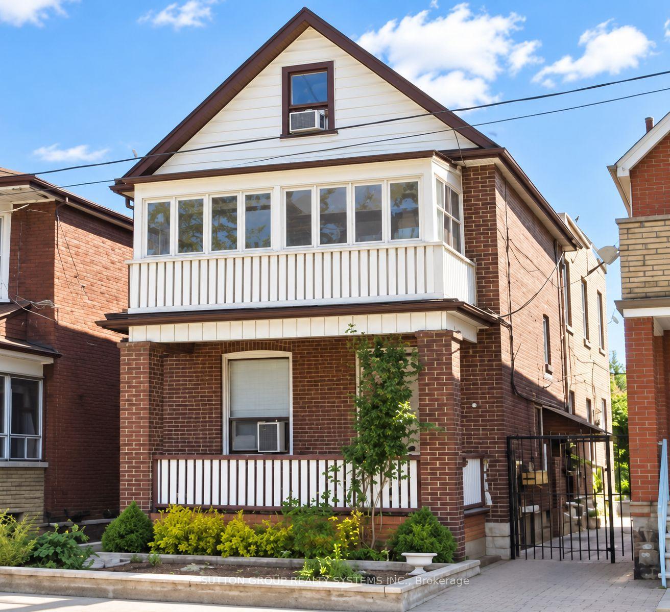 1139 Dovercourt Road Toronto Ontario Canada Sale residential Varun Sirohi HomeLife Superstars Real Estate Ltd., Brokerage*