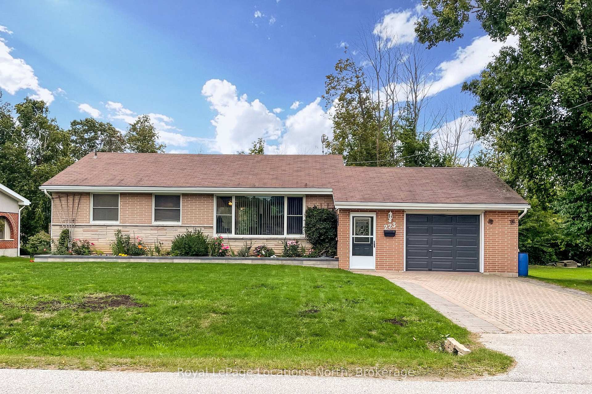 223 Pearson Street Meaford Ontario Canada Sale residential Kristine Fraser RE/MAX GREY BRUCE REALTY INC Brokerage*
