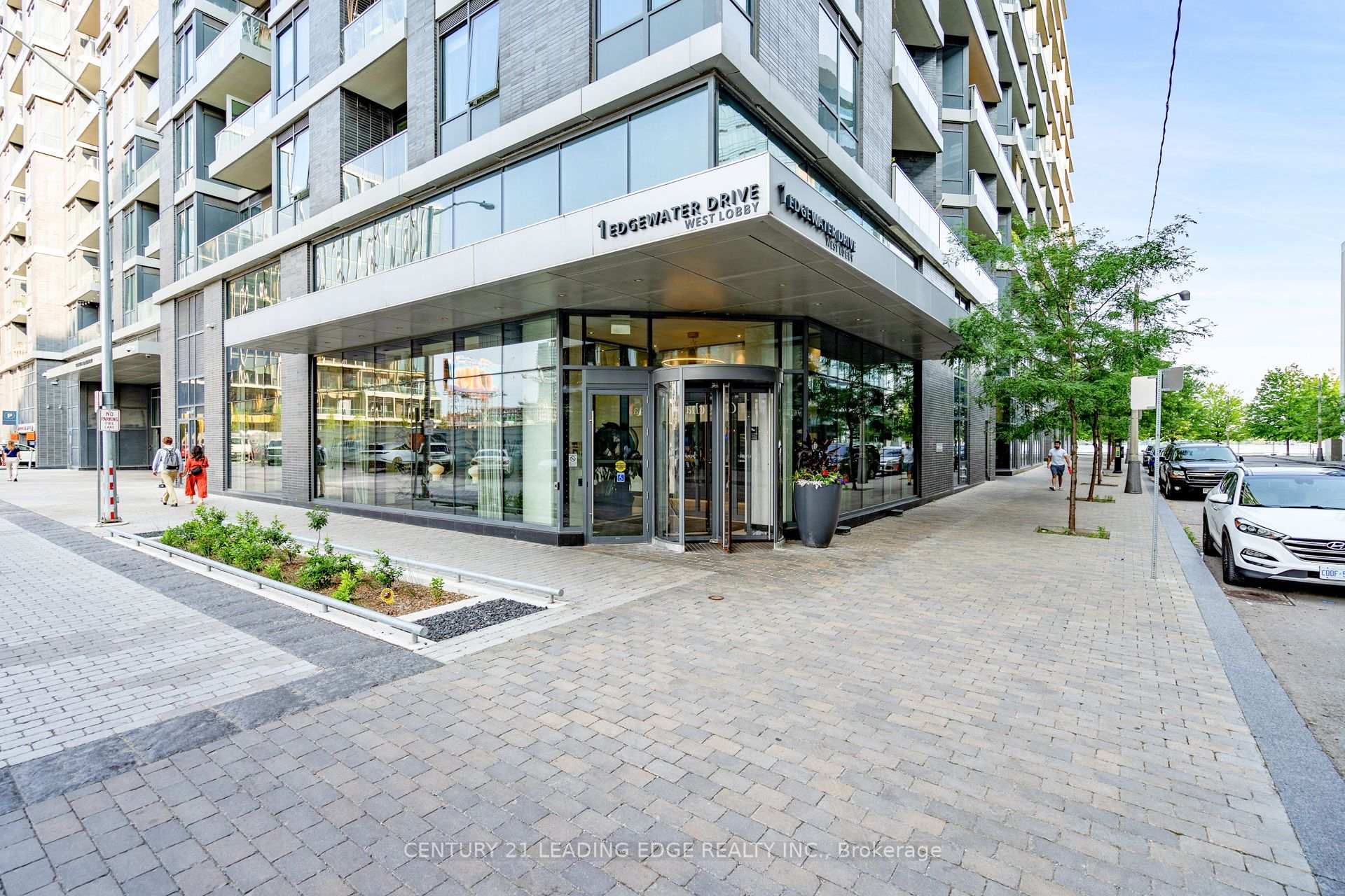 919 - 1 Edgewater Drive Toronto Ontario Canada Rented residential Varun Sirohi HomeLife Superstars Real Estate Ltd., Brokerage*