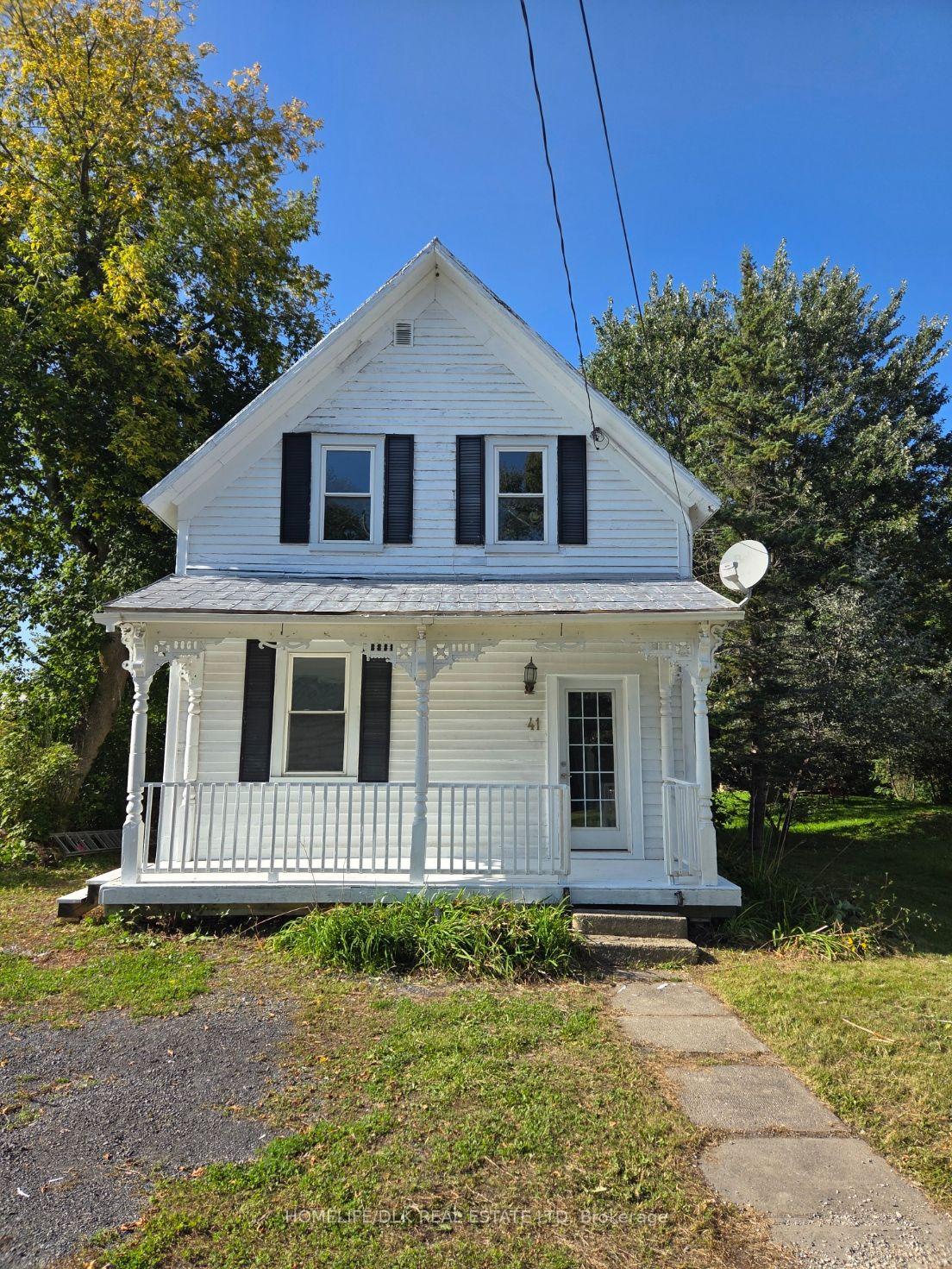 41 Main Street South Stormont Ontario Canada Sale residential   HomeLife/DLK Real Estate Ltd., Brokerage*