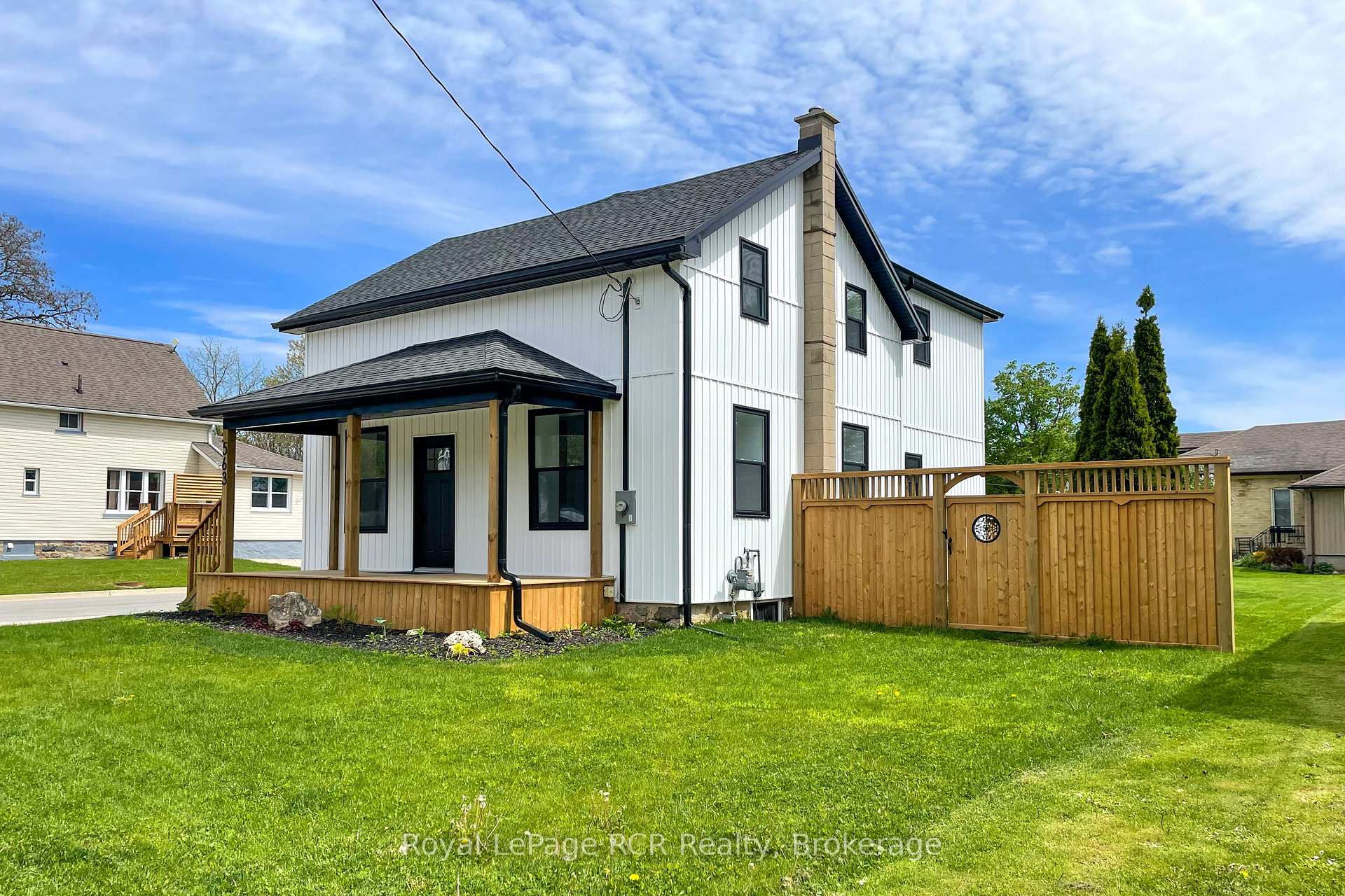 563 7th Avenue Hanover Ontario Canada Sale residential Kristine Fraser RE/MAX GREY BRUCE REALTY INC Brokerage*
