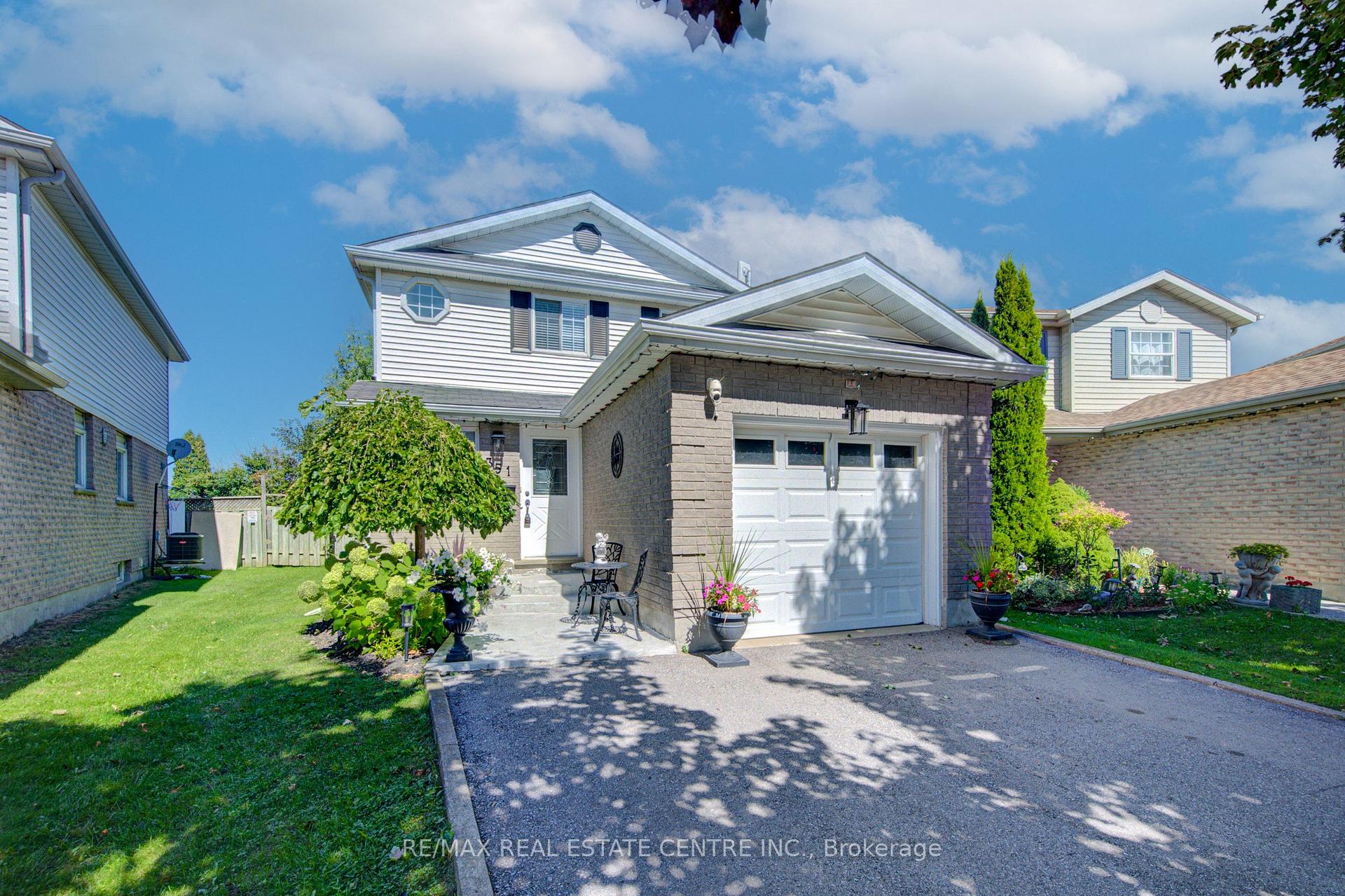351 Northview Heights Place Cambridge Ontario Canada Sale residential Renee Blair Sotheby's International Realty Canada