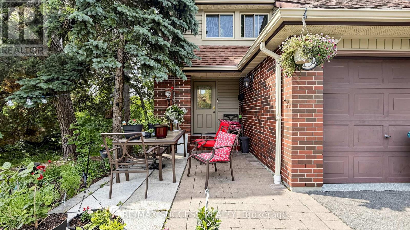 19 - 2617 Windwood Drive Mississauga Ontario Canada Sale residential Paolo Castellano Right at Home Realty, Brokerage*