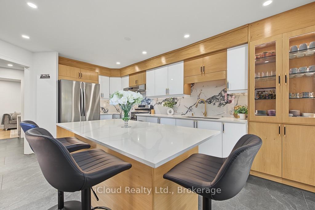 152 Clover Bloom Road Brampton Ontario Canada Sale residential Stan Machniewicz iCloud Realty Ltd..