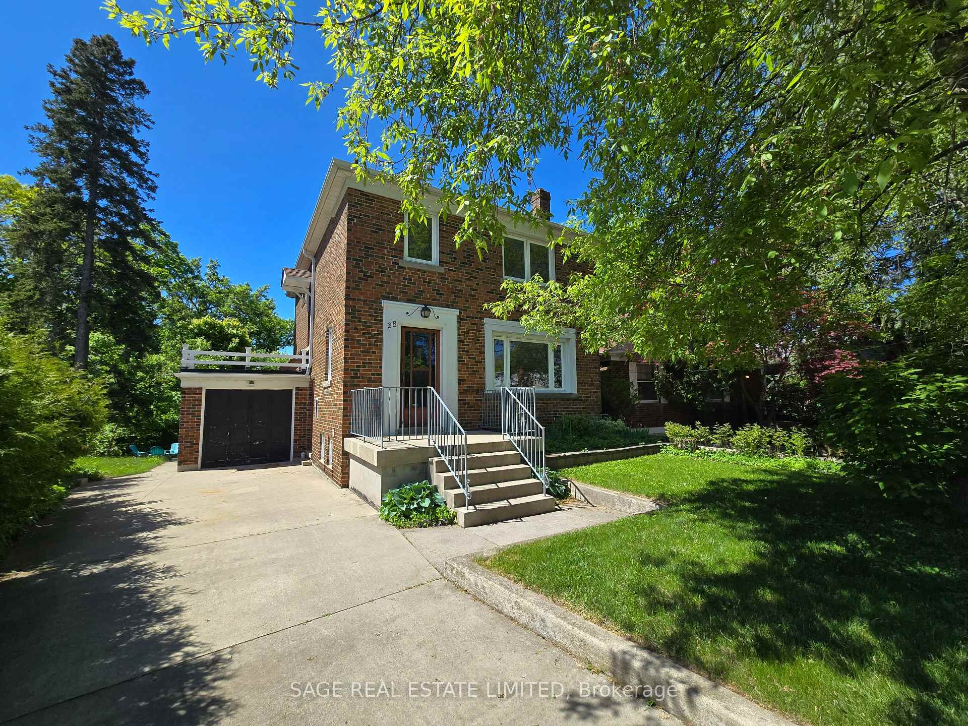 28 Barbara Crescent Toronto Ontario Canada Sale residential Paolo Castellano Right at Home Realty, Brokerage*