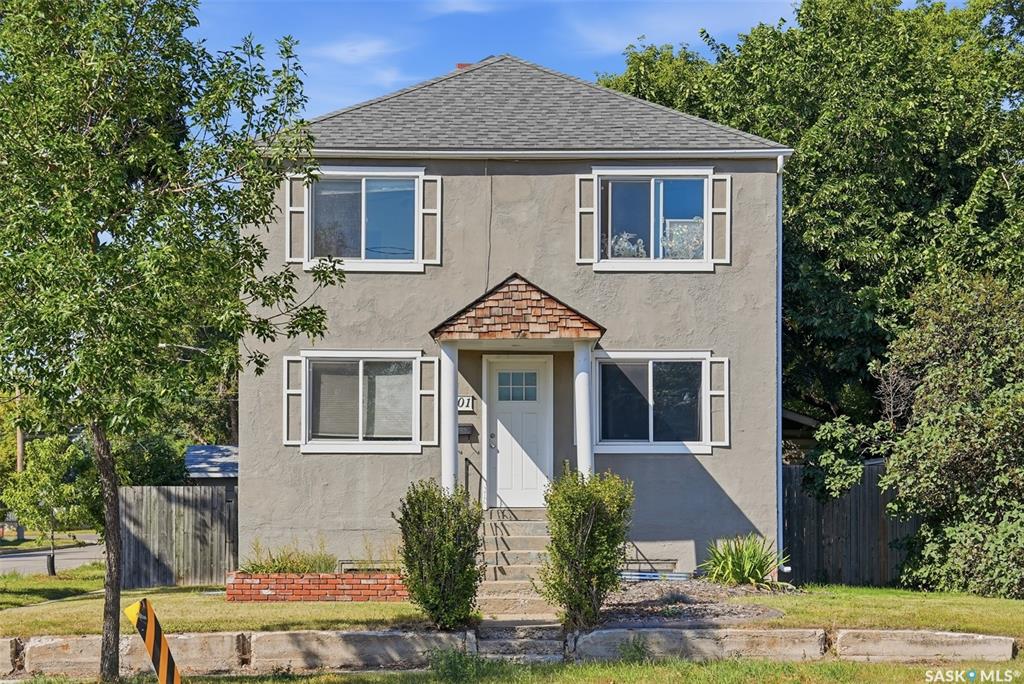 201 H AVENUE N Saskatoon Saskatchewan Canada Sale residential Jevin Barton Realty Executives Saskatoon